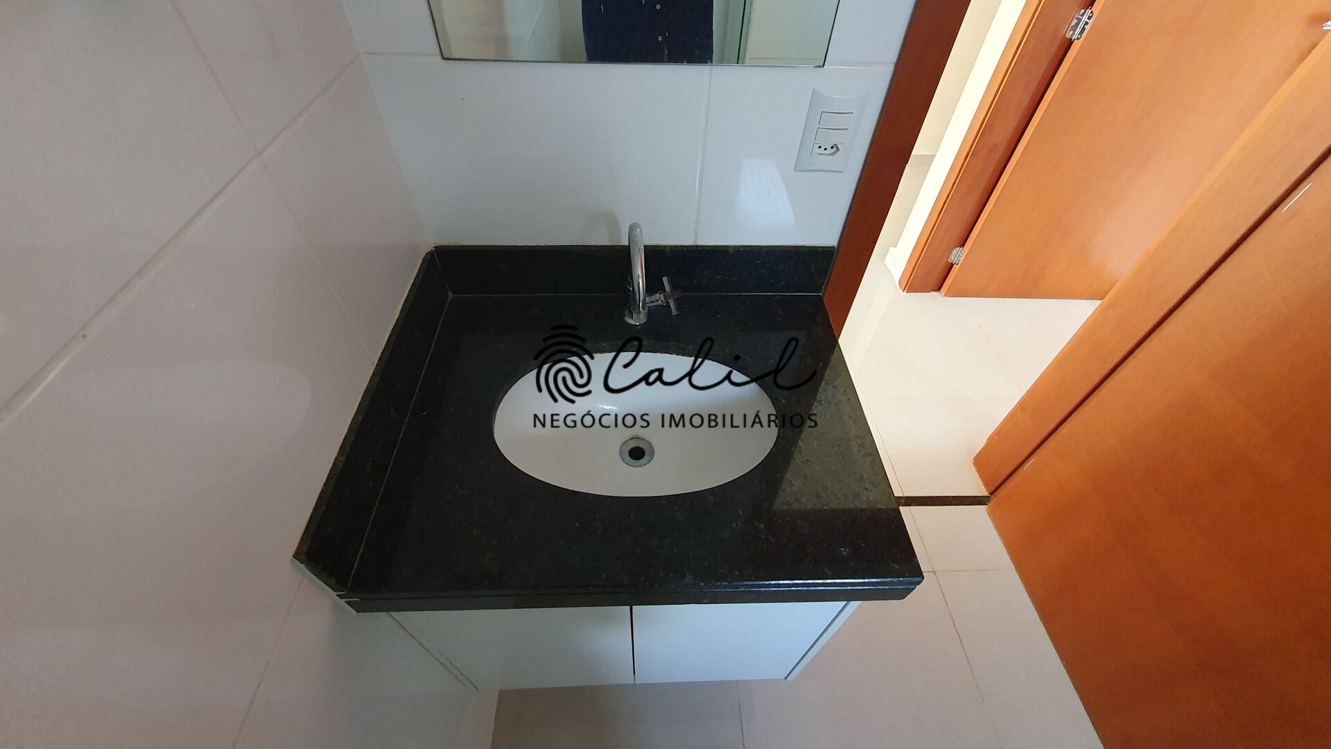 Apartamento à venda com 1 quarto, 46m² - Foto 11