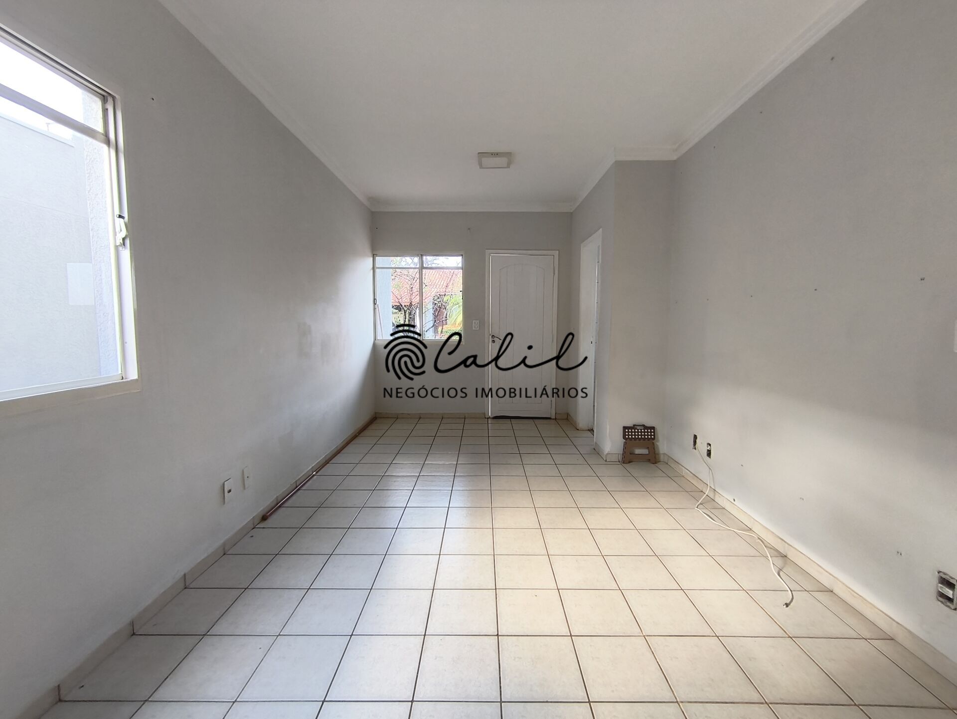 Casa de Condomínio à venda com 3 quartos, 102m² - Foto 2