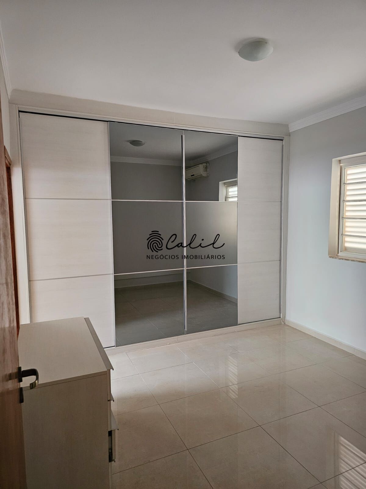 Casa, 4 quartos, 276 m² - Foto 3