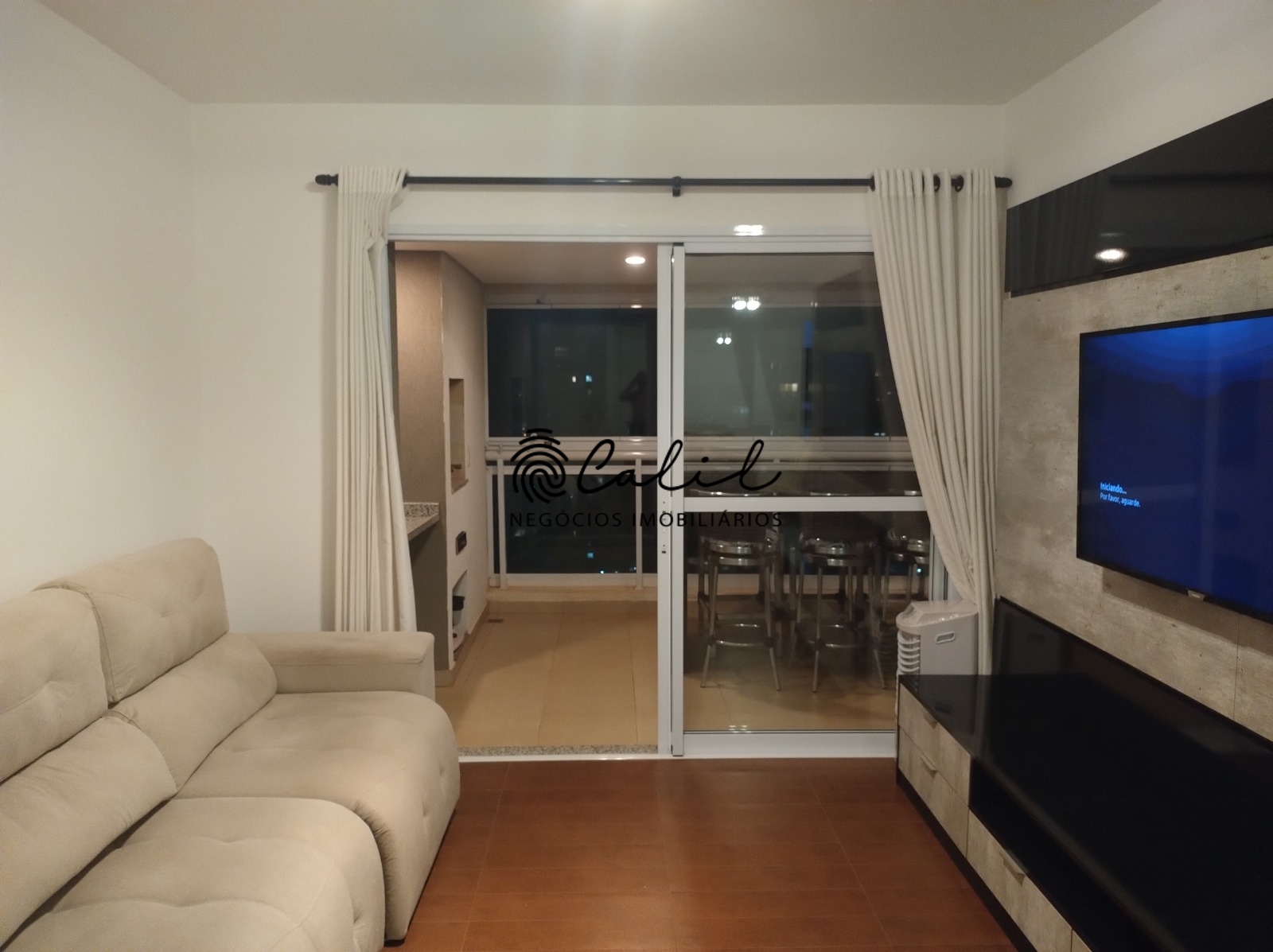 Apartamento à venda com 3 quartos, 115m² - Foto 1