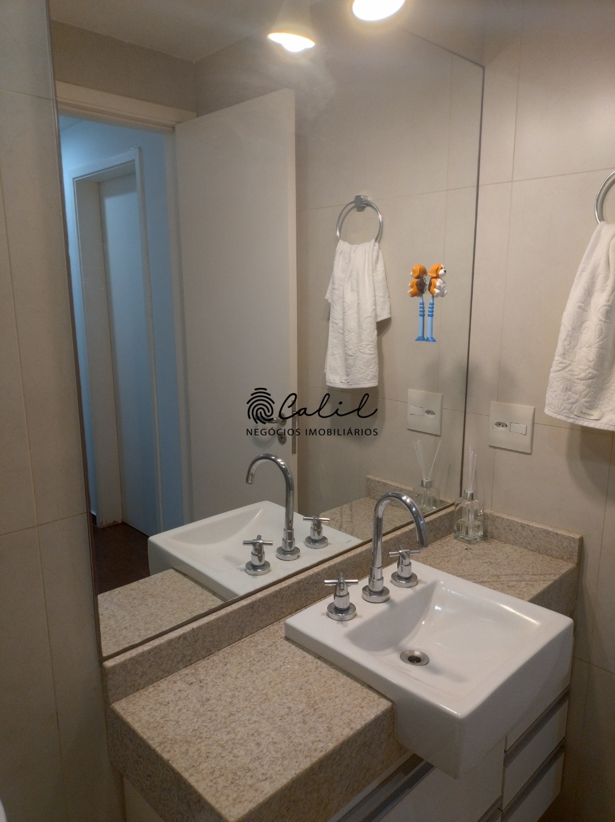 Apartamento à venda com 3 quartos, 115m² - Foto 17