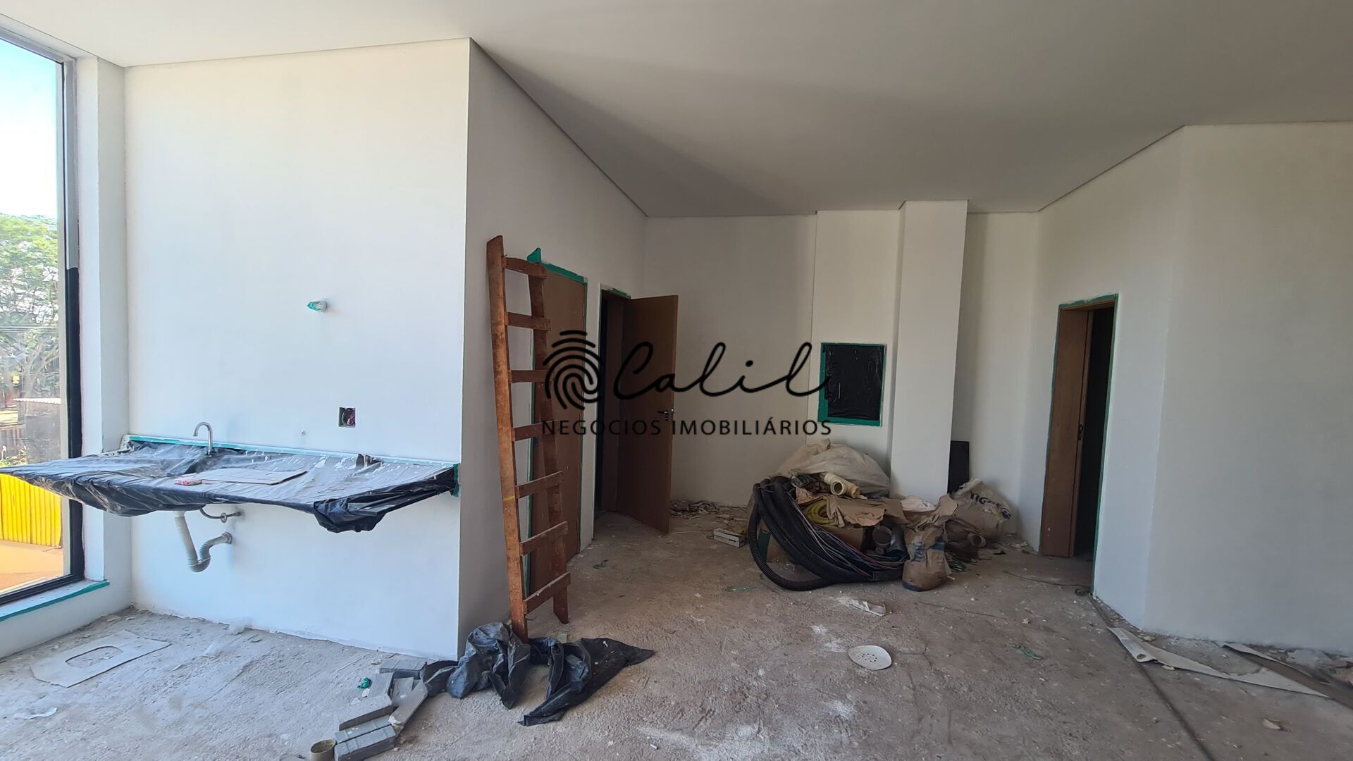Loja-Salão para alugar com 1 quarto, 145m² - Foto 2