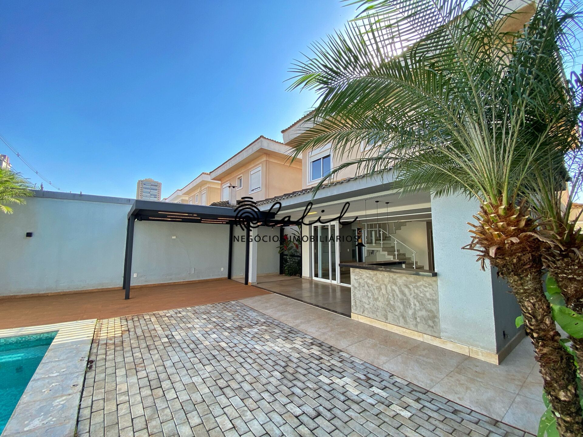 Sobrado à venda com 3 quartos, 428m² - Foto 3