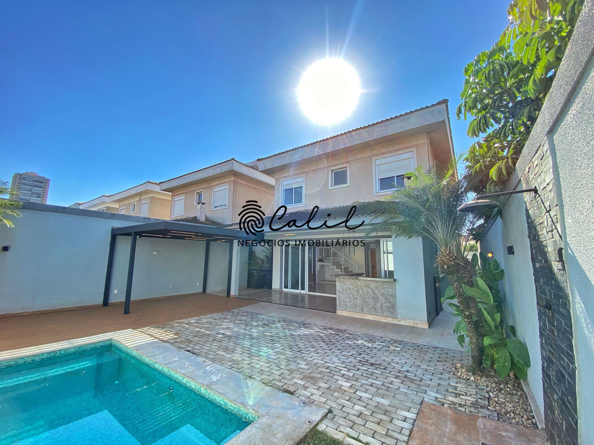 Sobrado à venda com 3 quartos, 428m² - Foto 2