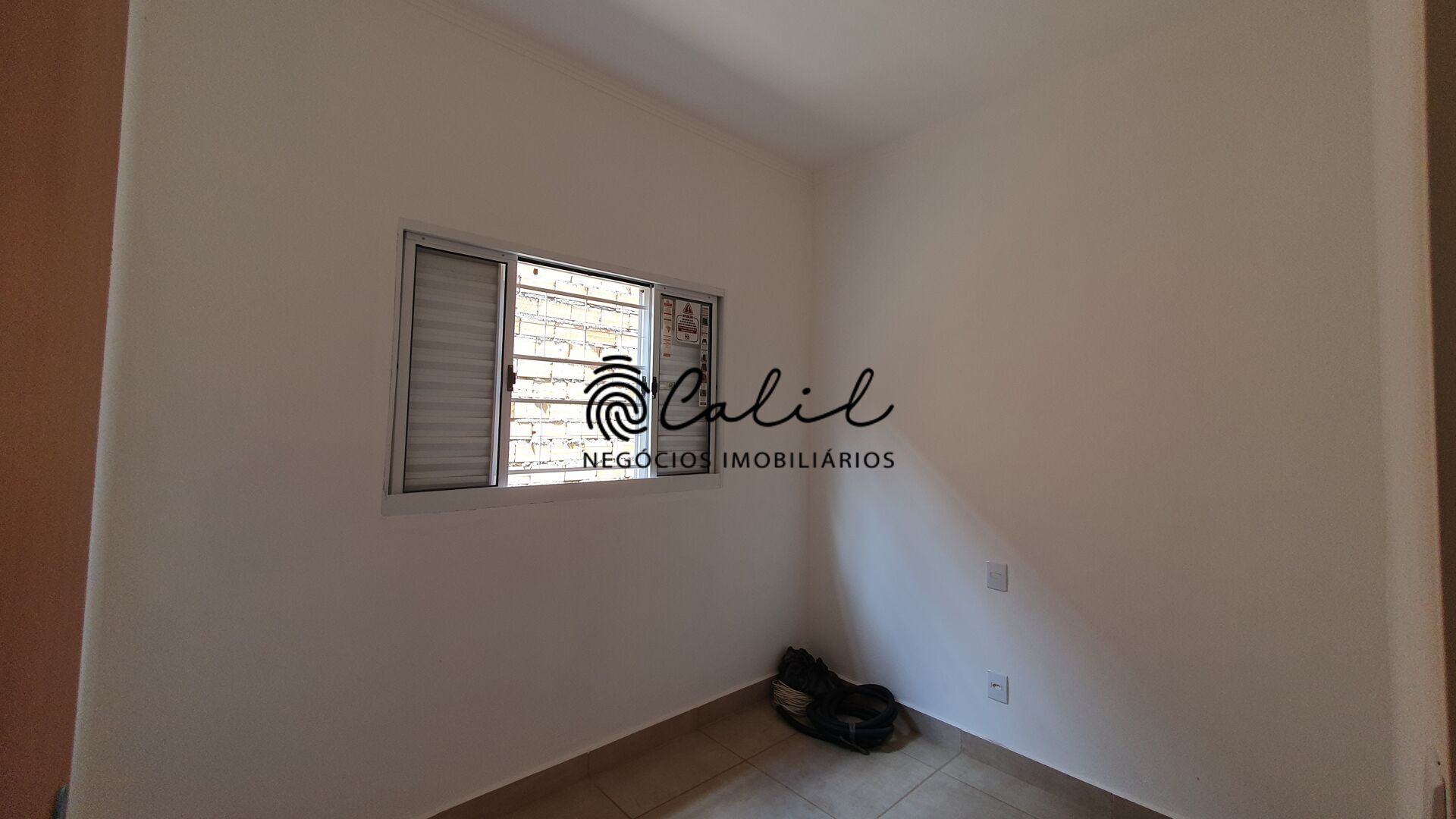 Casa à venda com 2 quartos, 60m² - Foto 8