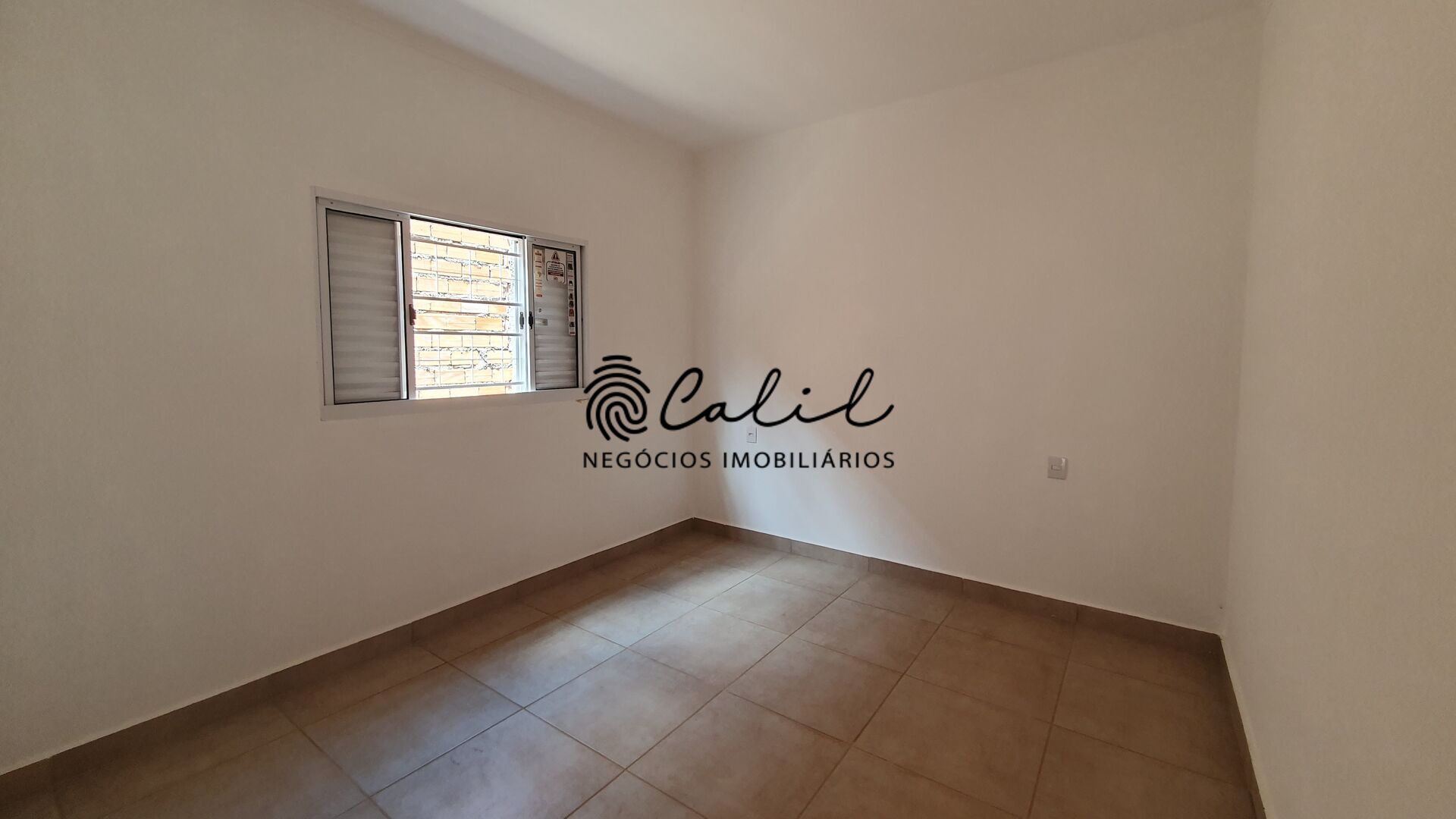 Casa à venda com 2 quartos, 60m² - Foto 10