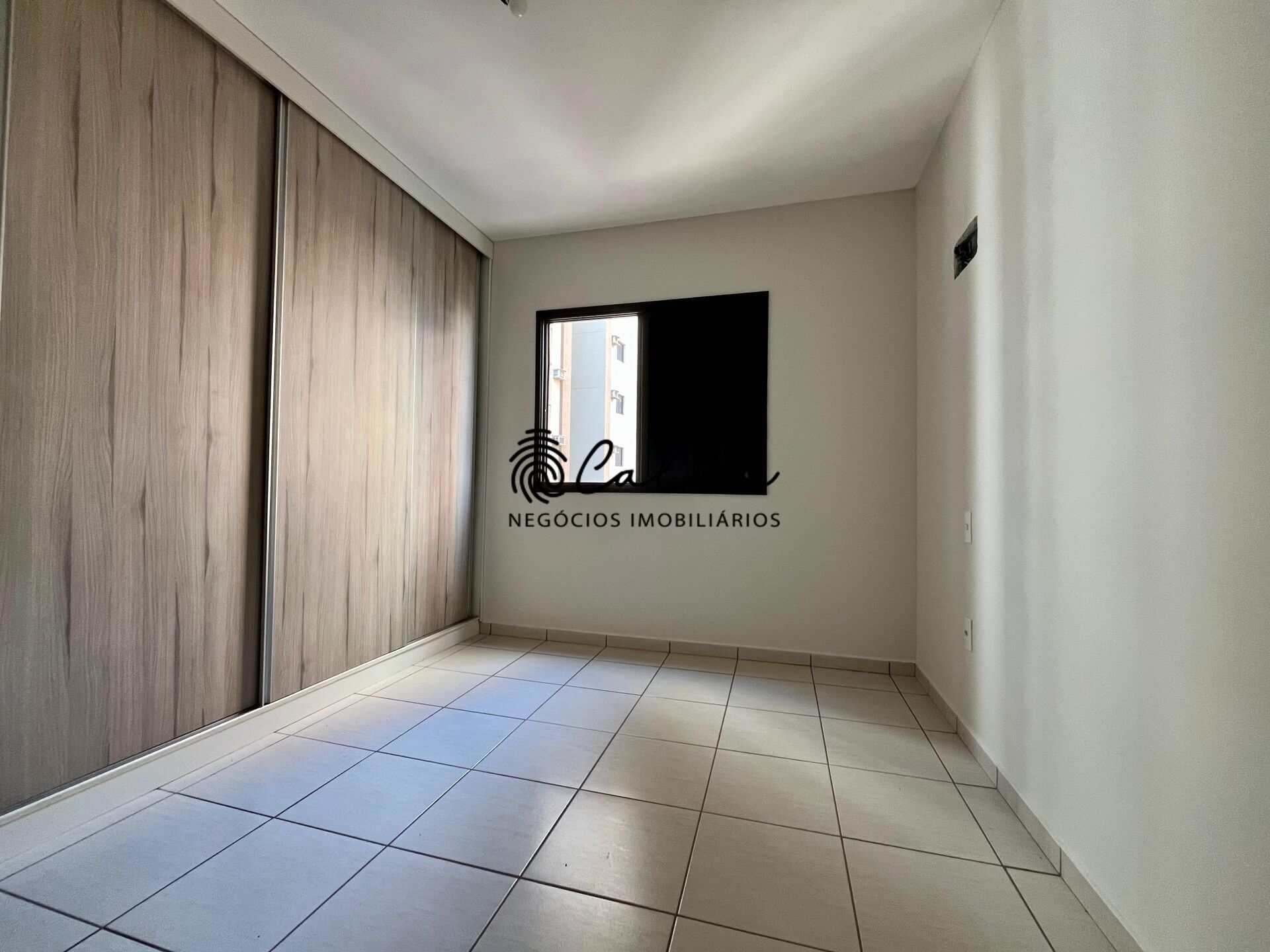 Apartamento para alugar com 3 quartos, 112m² - Foto 3