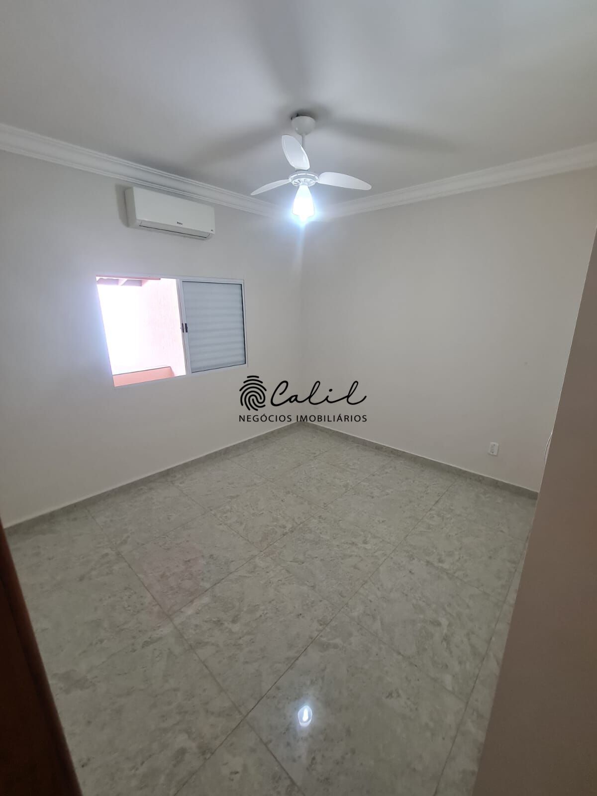 Casa, 3 quartos, 220 m² - Foto 4