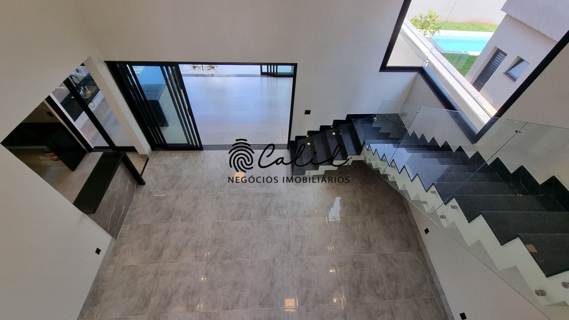 Casa de Condomínio à venda com 4 quartos, 272m² - Foto 18