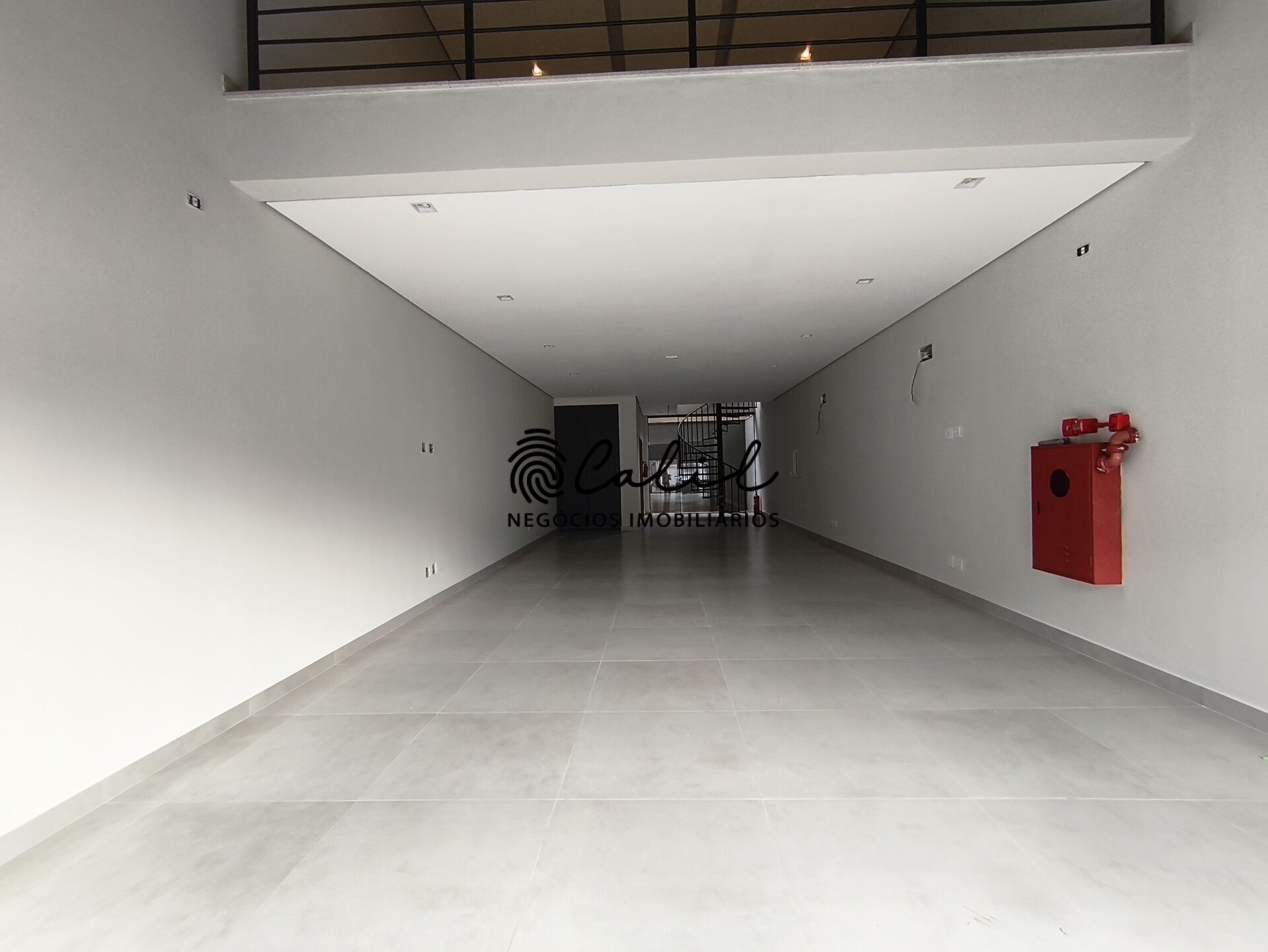 Loja-Salão para alugar com 1 quarto, 180m² - Foto 11
