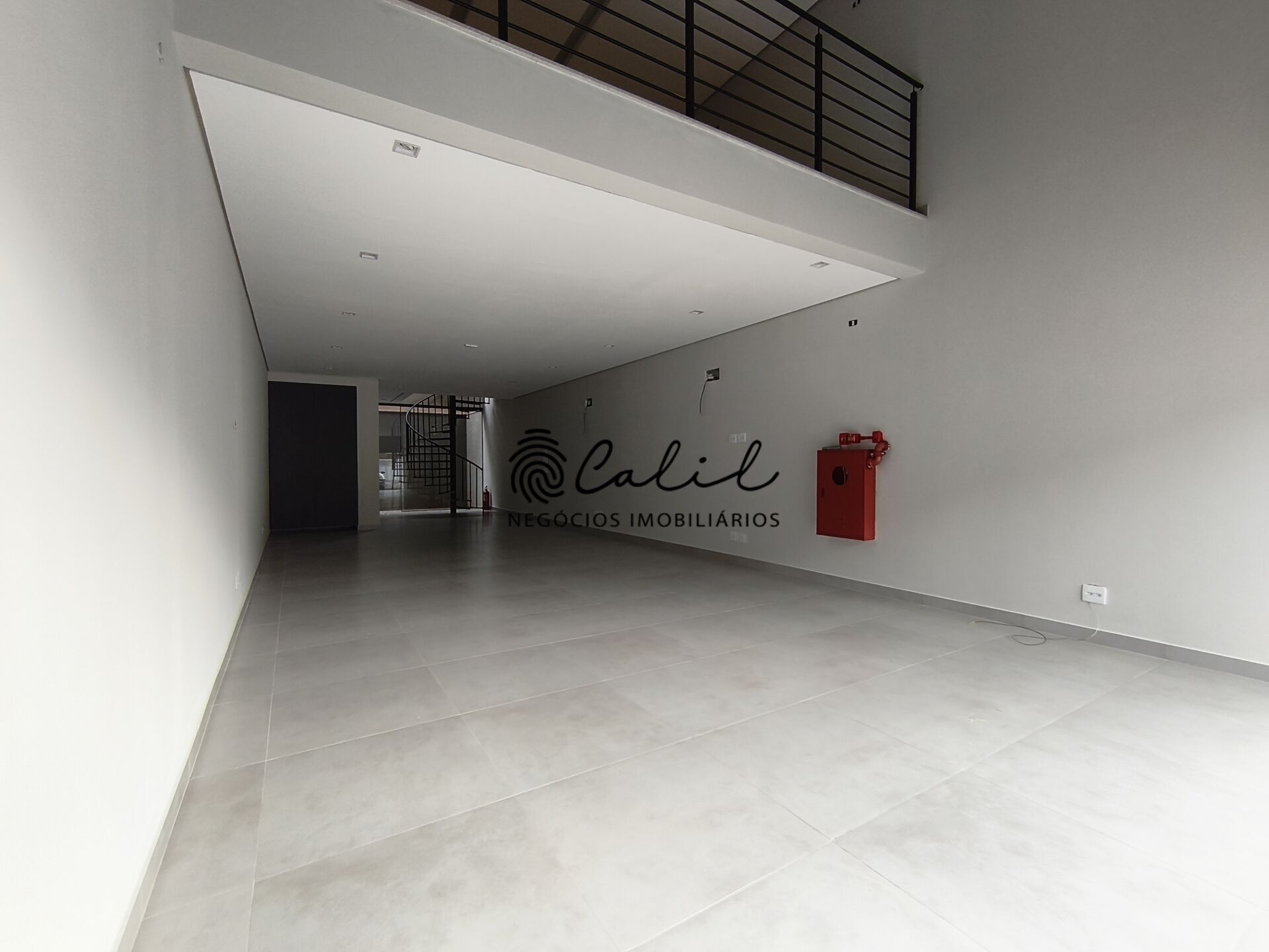 Loja-Salão para alugar com 1 quarto, 180m² - Foto 2