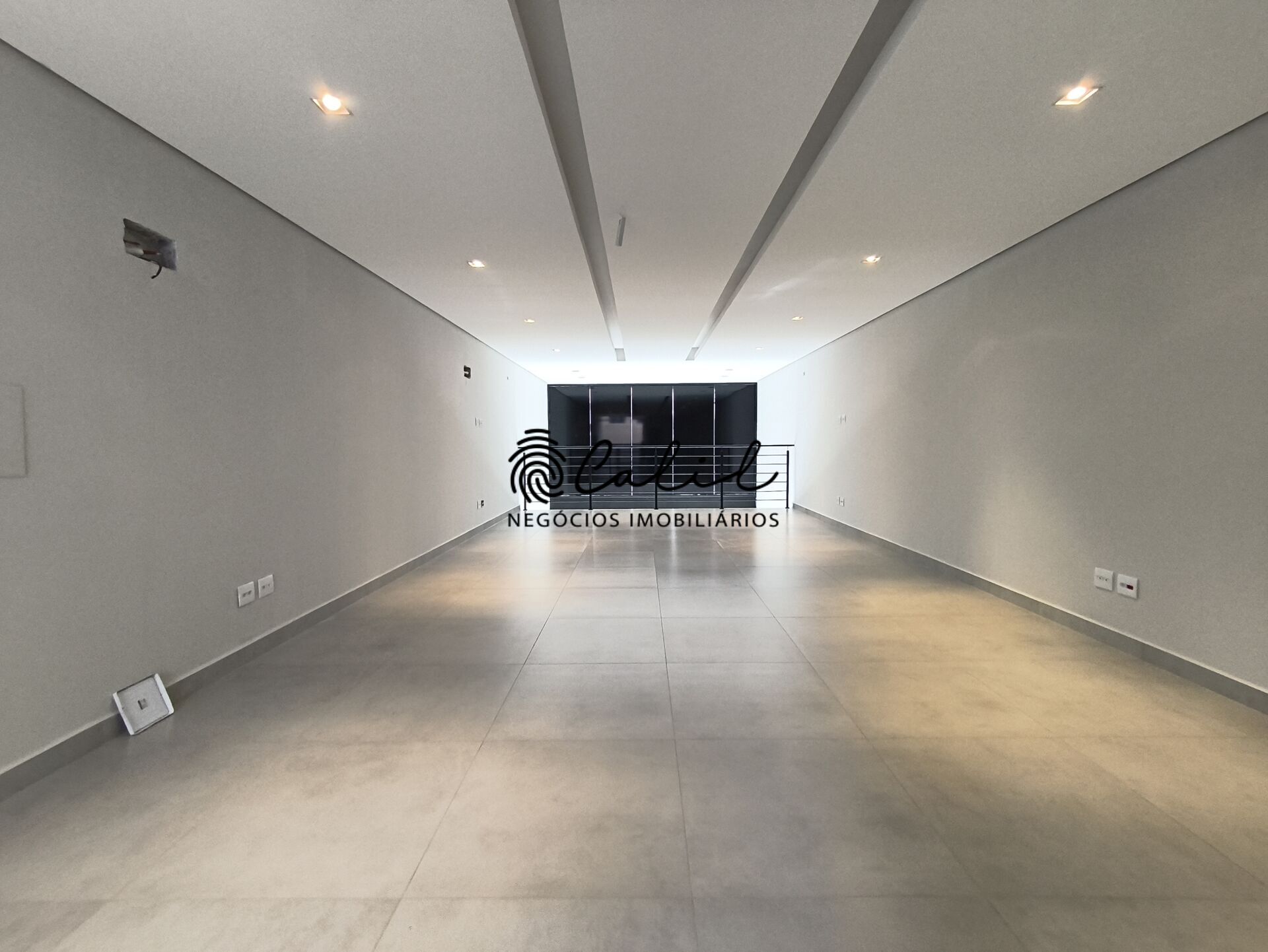 Loja-Salão para alugar com 1 quarto, 180m² - Foto 9