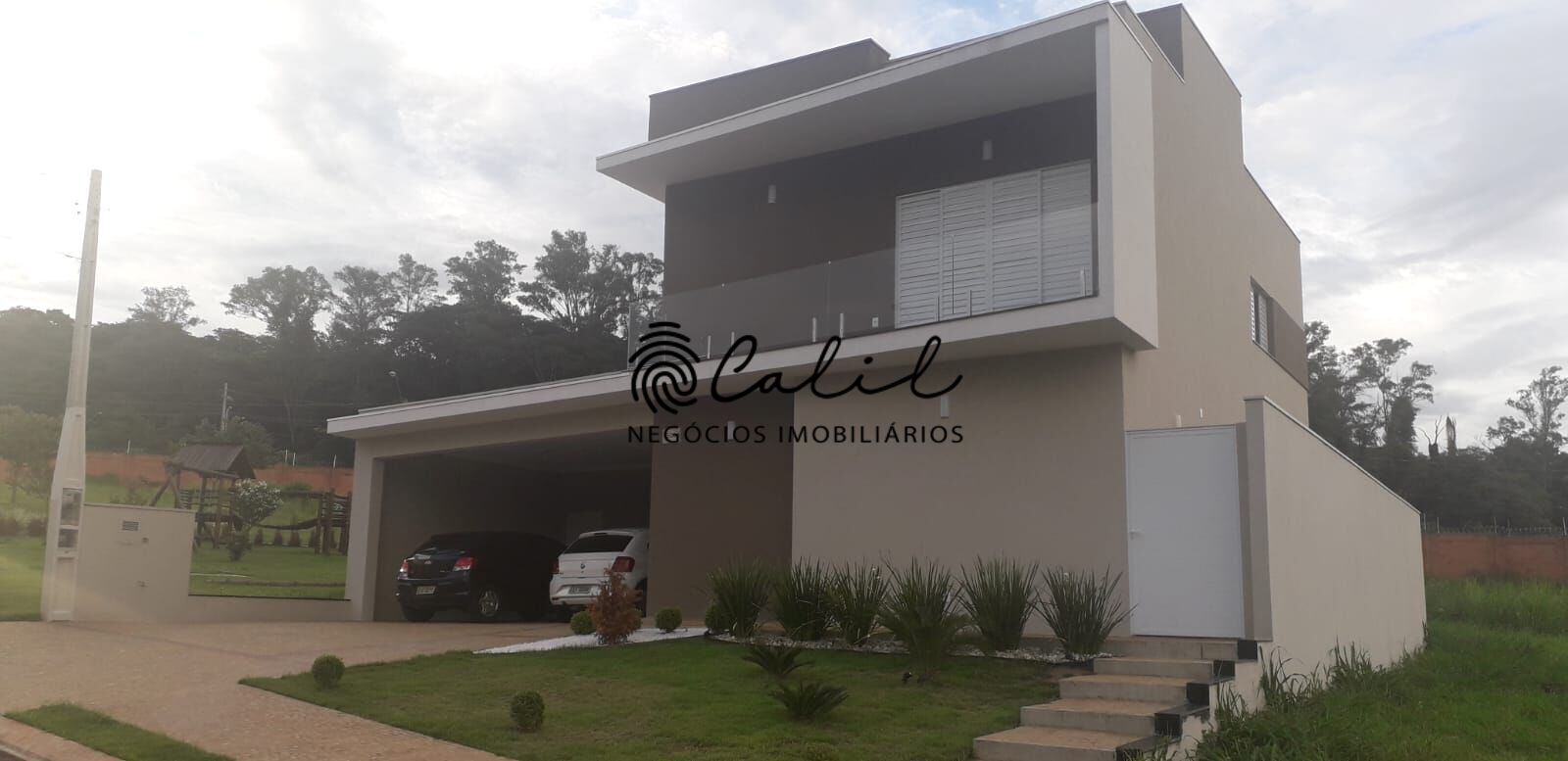 Casa de Condomínio à venda com 3 quartos, 200m² - Foto 2