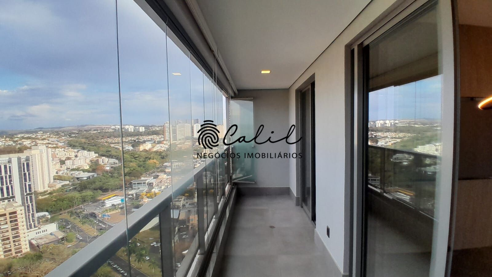Apartamento para alugar com 1 quarto, 56m² - Foto 1