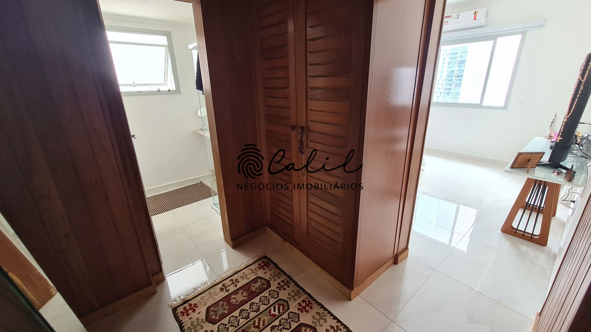 Apartamento à venda com 6 quartos, 240m² - Foto 16