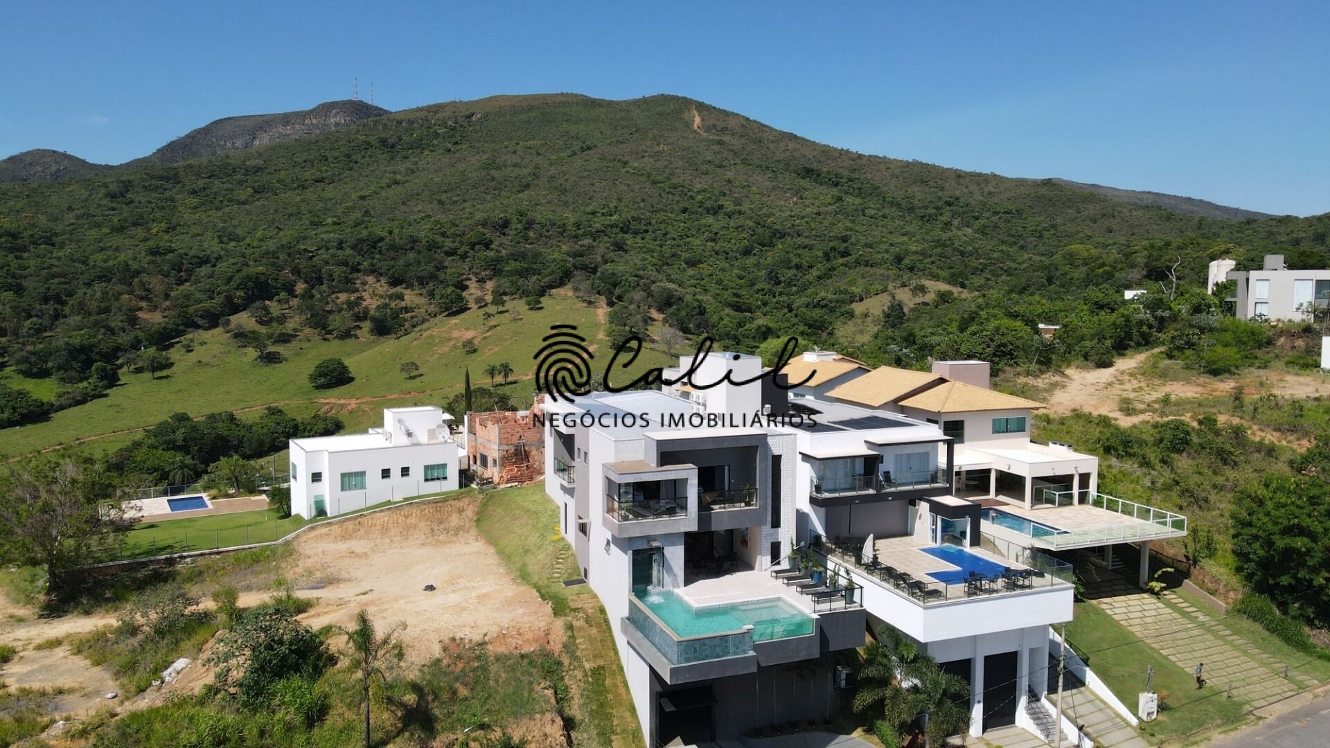 Casa de Condomínio à venda com 8 quartos, 511m² - Foto 29