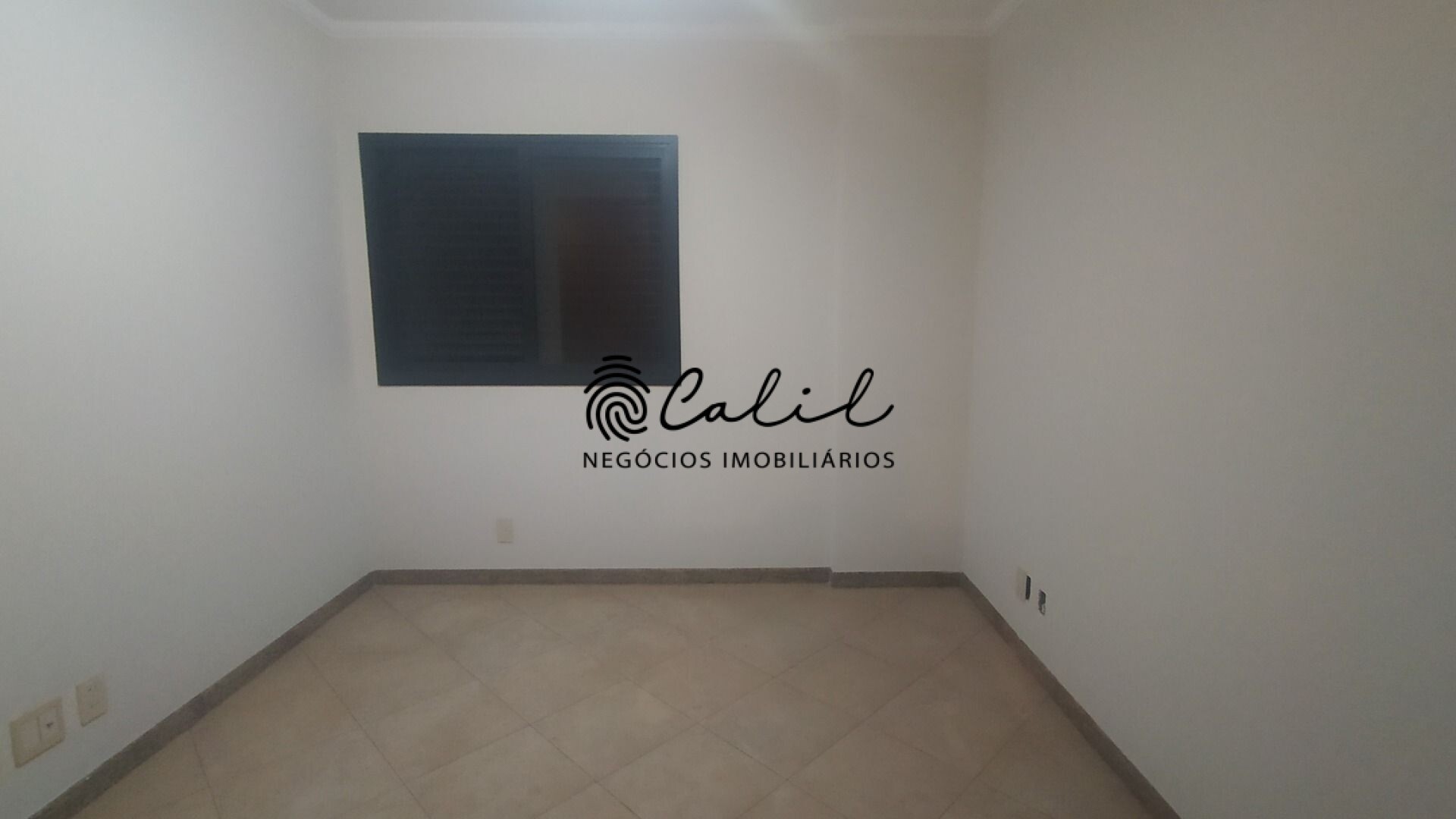 Apartamento à venda com 4 quartos, 156m² - Foto 11