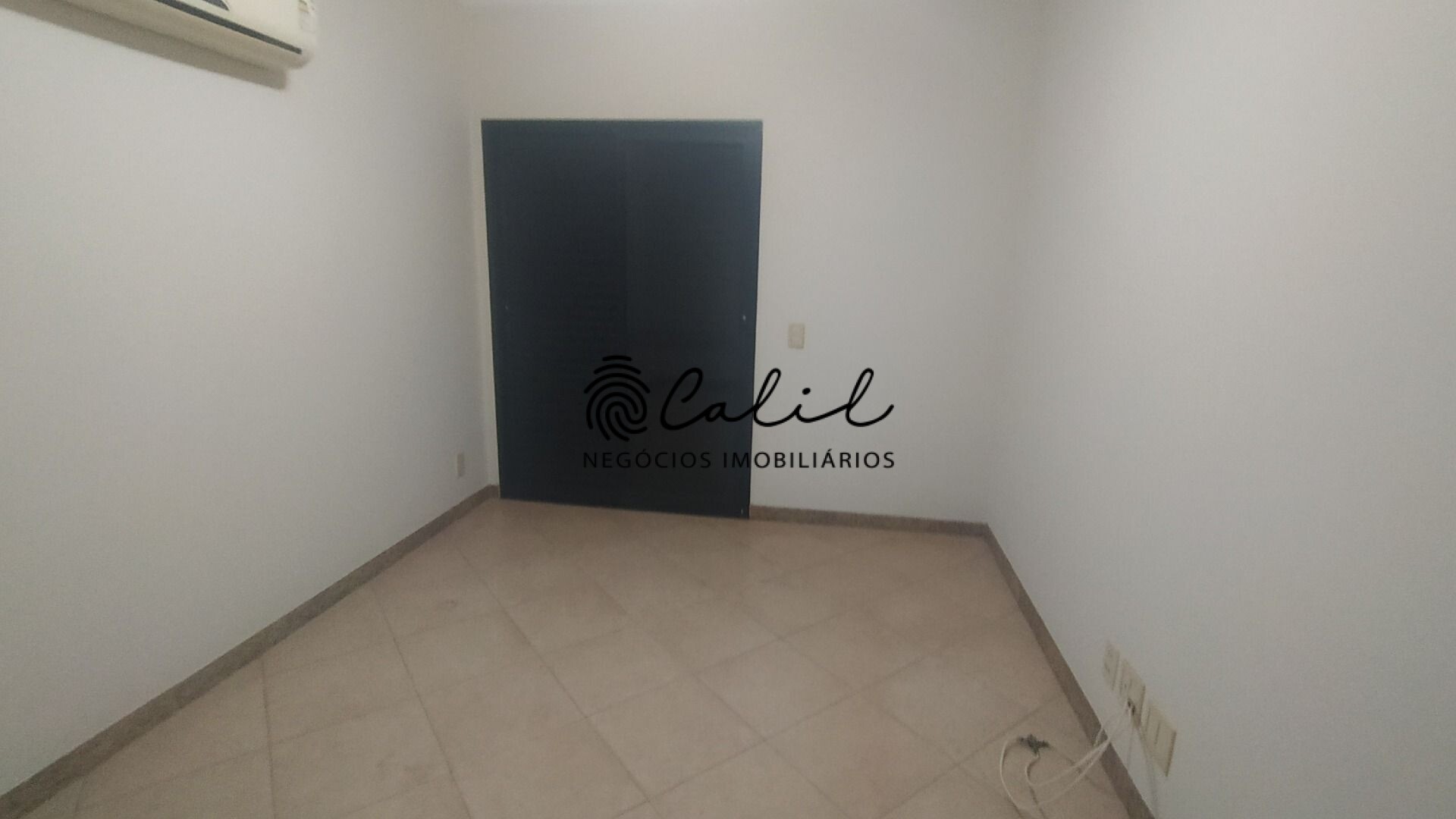 Apartamento à venda com 4 quartos, 156m² - Foto 17