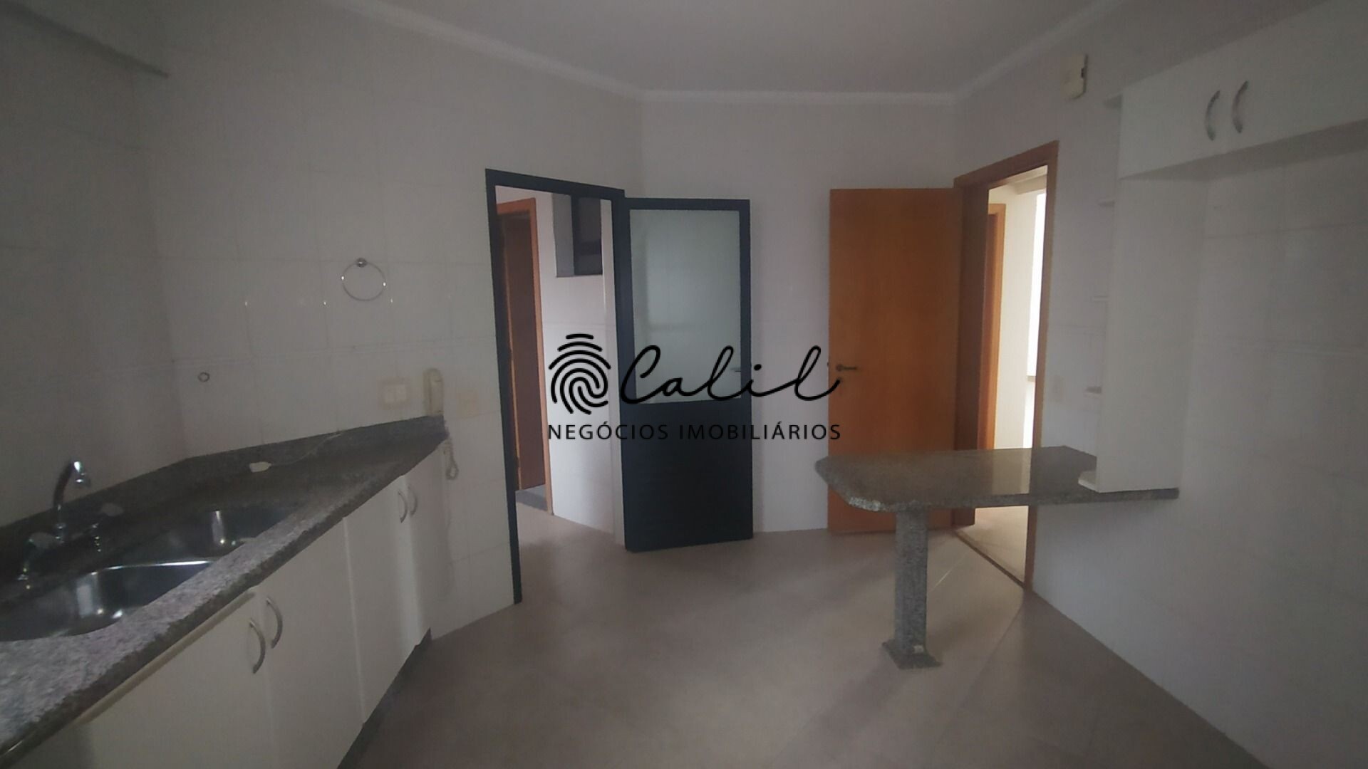 Apartamento à venda com 4 quartos, 156m² - Foto 20