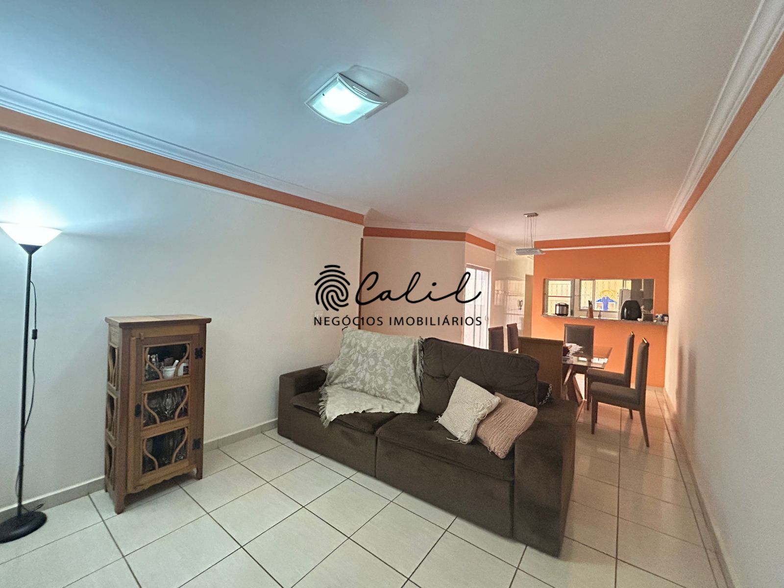 Casa à venda com 2 quartos, 134m² - Foto 2