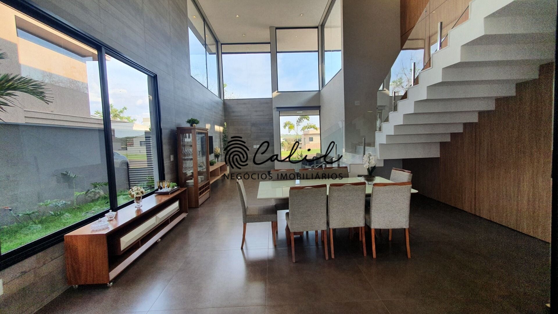 Casa de Condomínio à venda com 3 quartos, 350m² - Foto 4