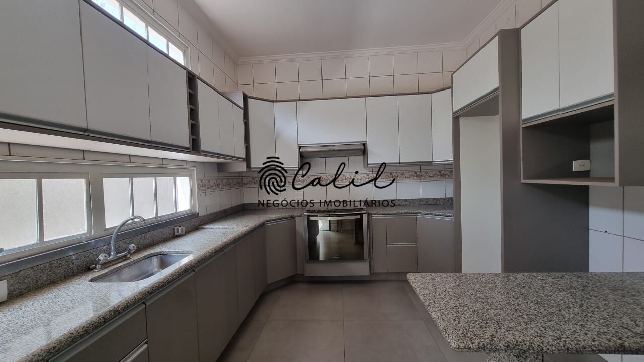 Casa à venda com 3 quartos, 366m² - Foto 21