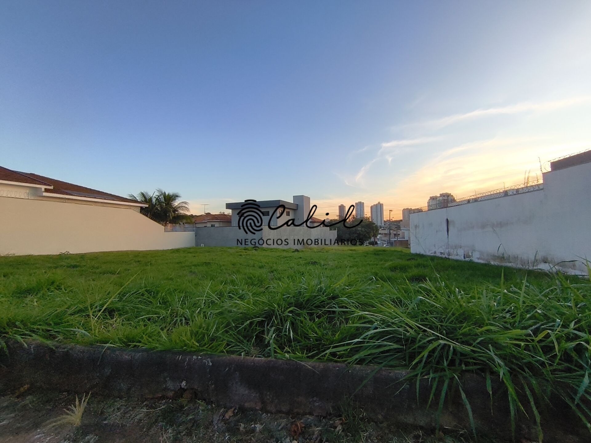 Terreno à venda, 1000m² - Foto 7
