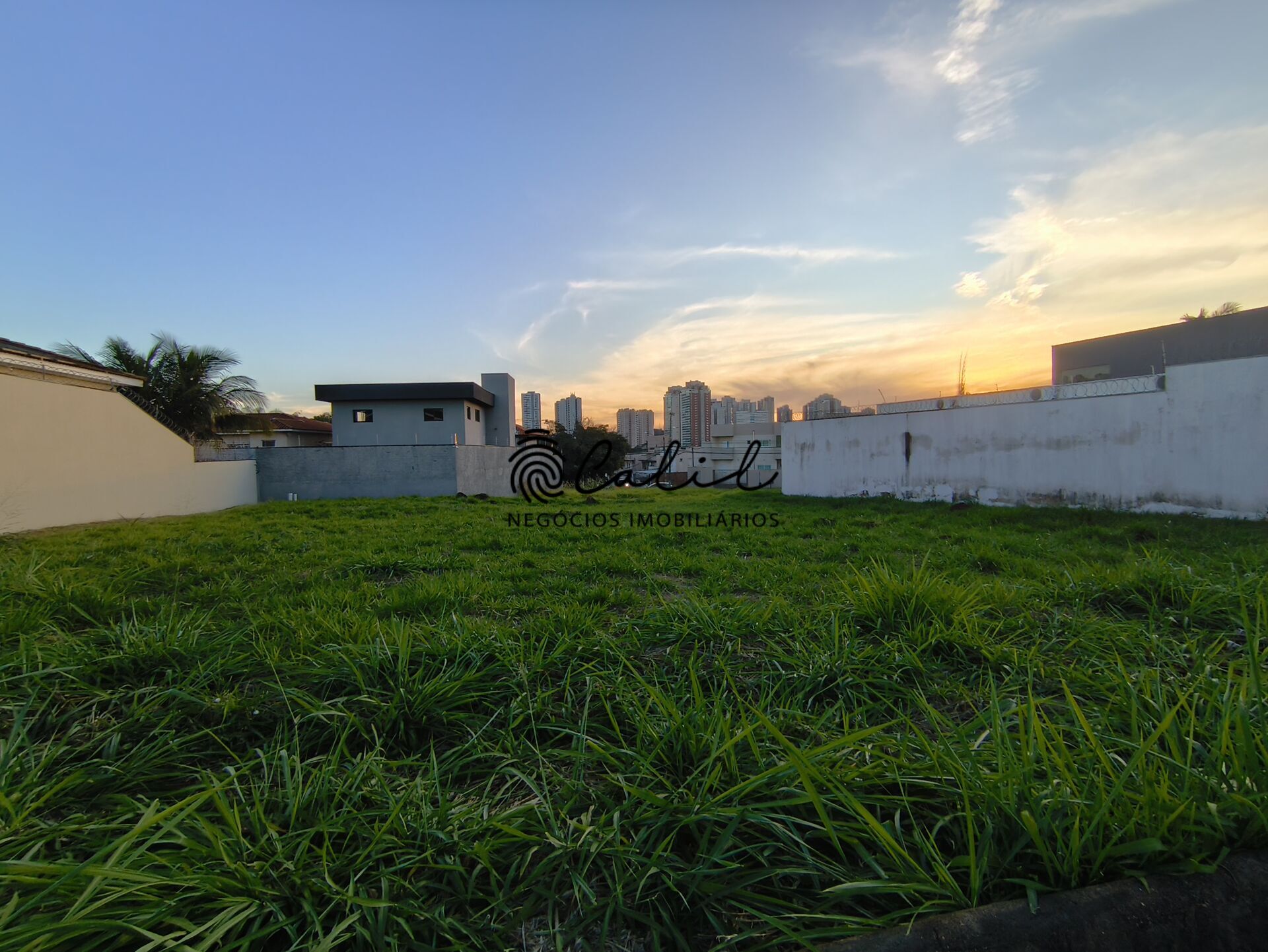 Terreno à venda, 1000m² - Foto 2