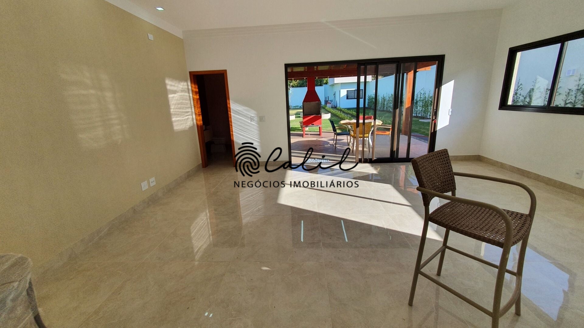 Casa de Condomínio à venda com 3 quartos, 300m² - Foto 16