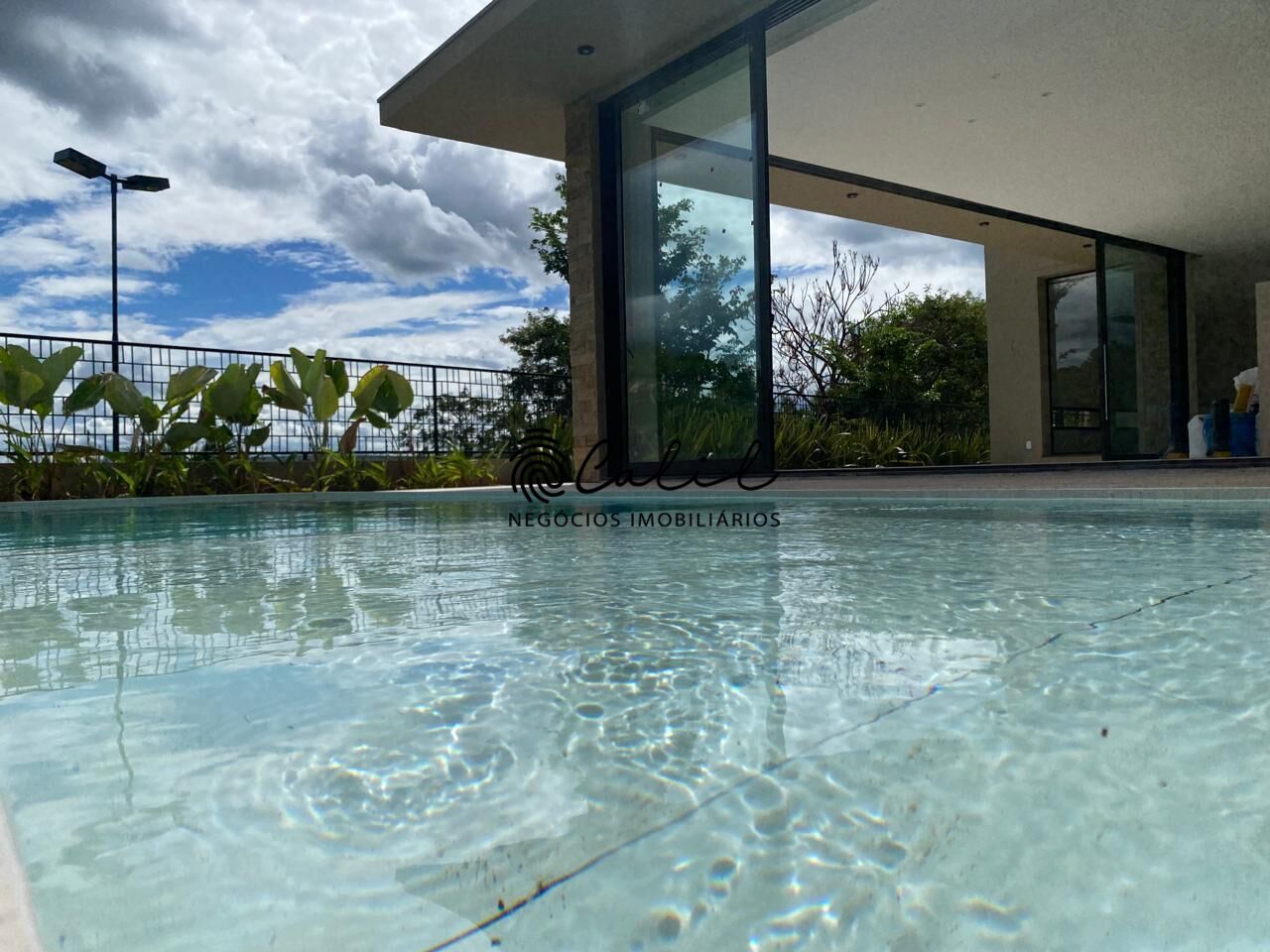 Casa de Condomínio à venda com 5 quartos, 452m² - Foto 8