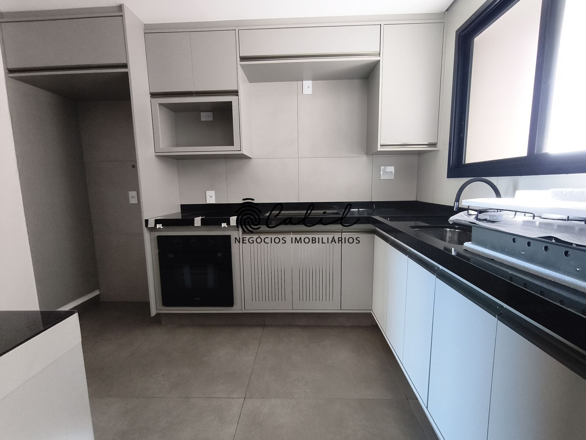 Apartamento para alugar com 4 quartos, 154m² - Foto 10
