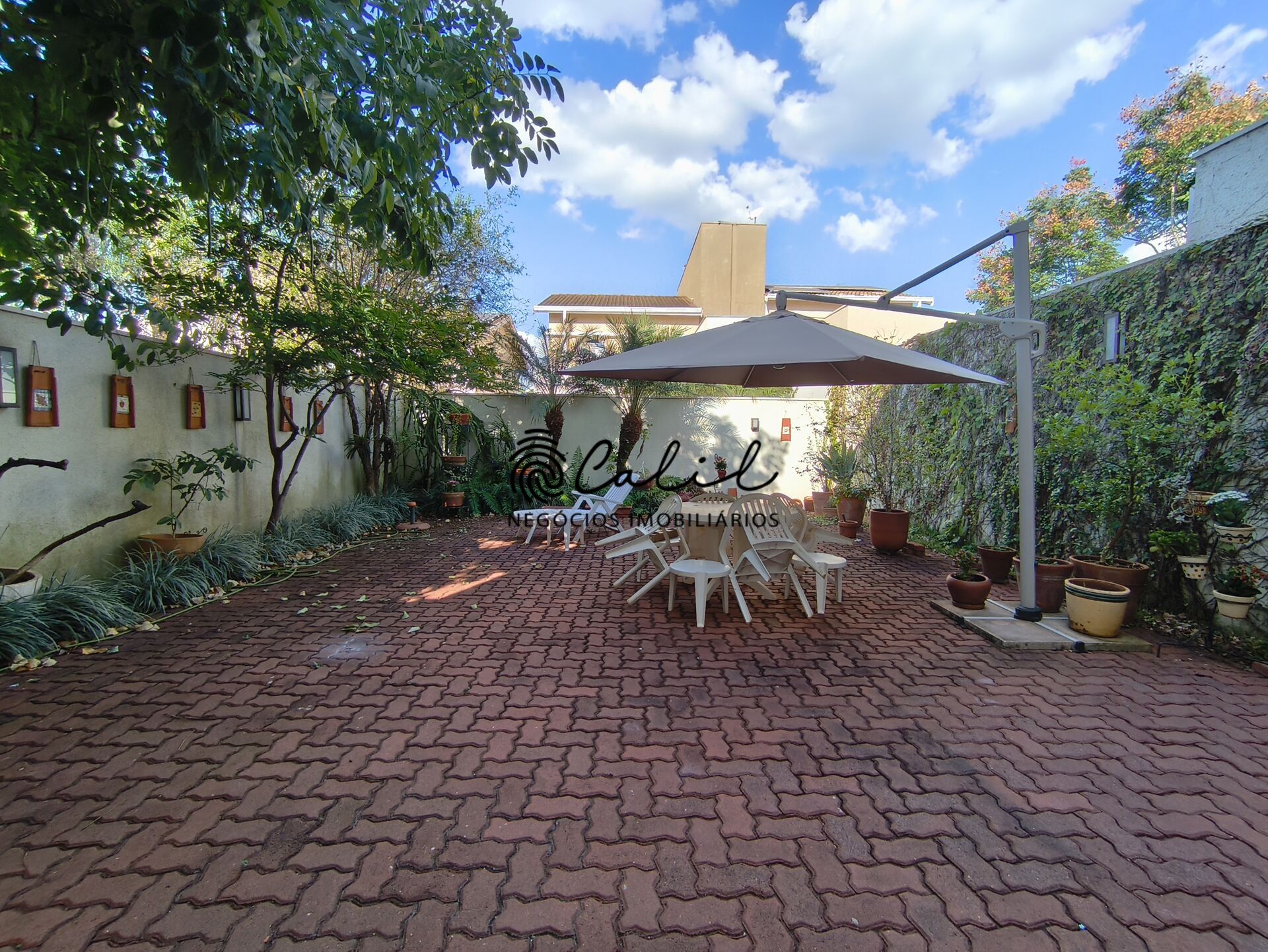 Casa de Condomínio à venda com 3 quartos, 169m² - Foto 2