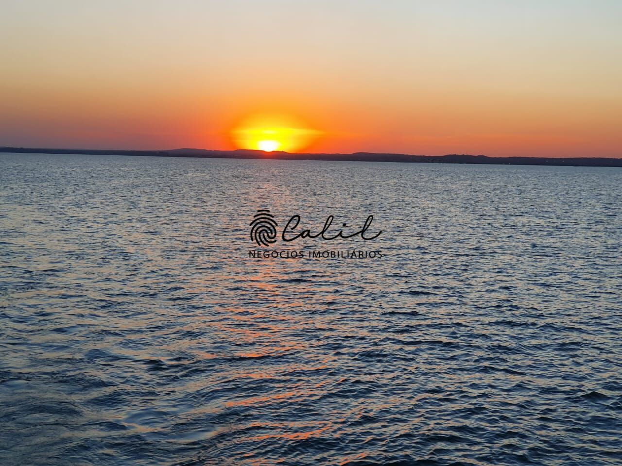 Chácara, 3 quartos, 2500 m² - Foto 1