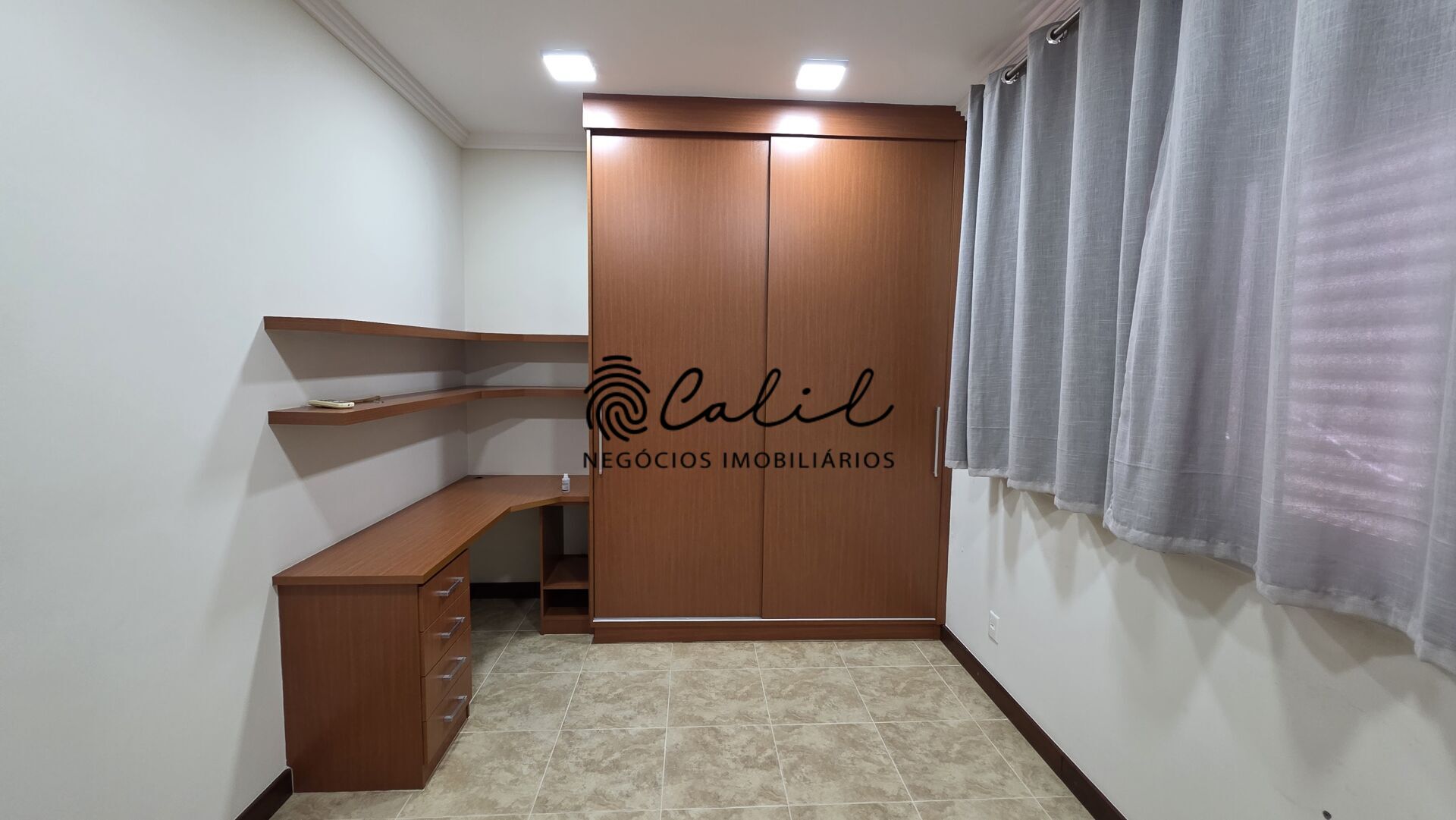 Casa, 4 quartos, 390 m² - Foto 2