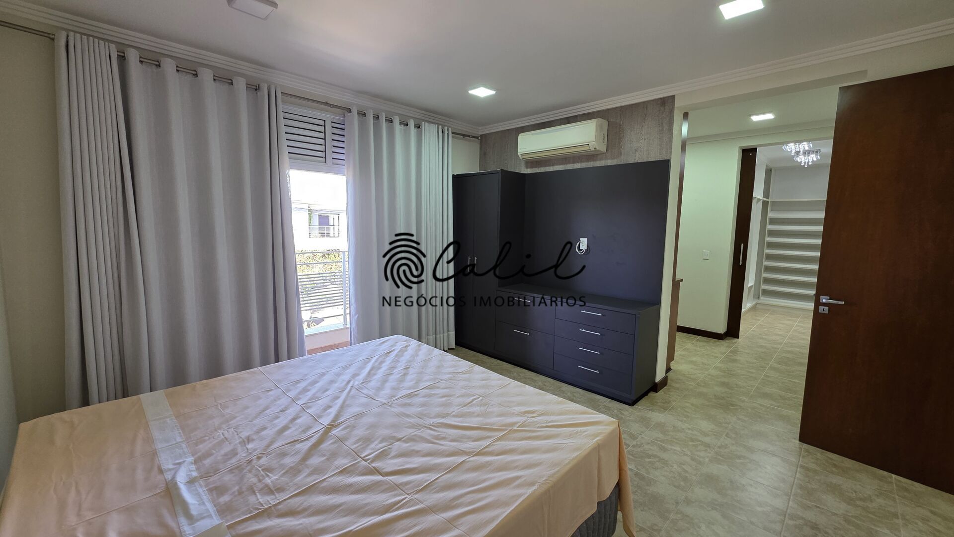 Casa à venda com 4 quartos, 390m² - Foto 7