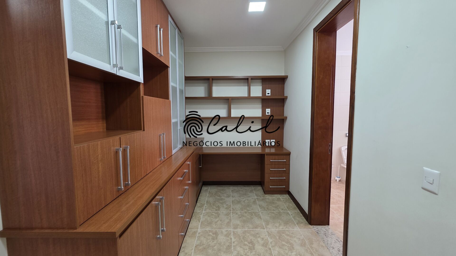 Casa à venda com 4 quartos, 390m² - Foto 8