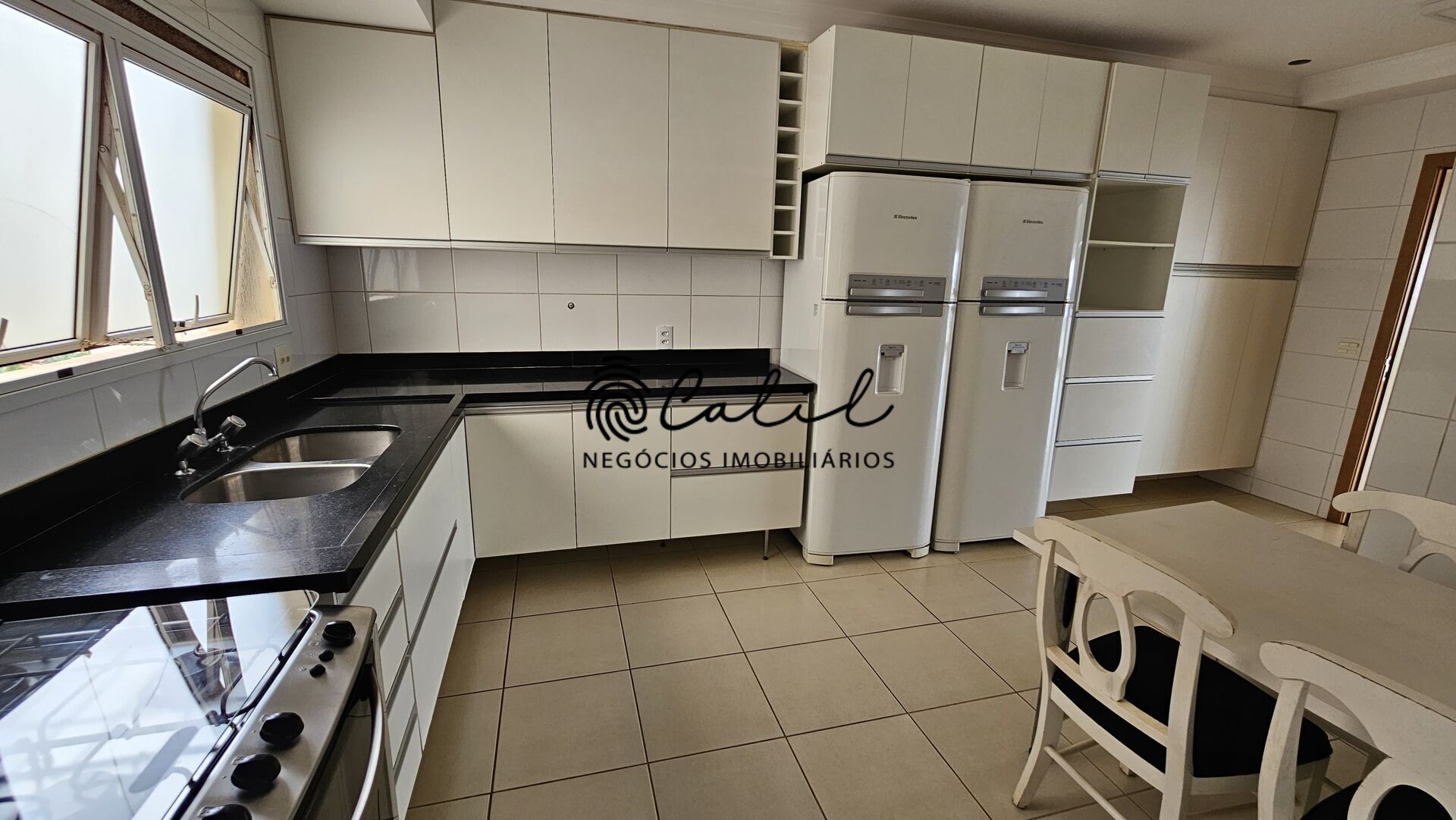 Apartamento para alugar com 3 quartos, 174m² - Foto 15