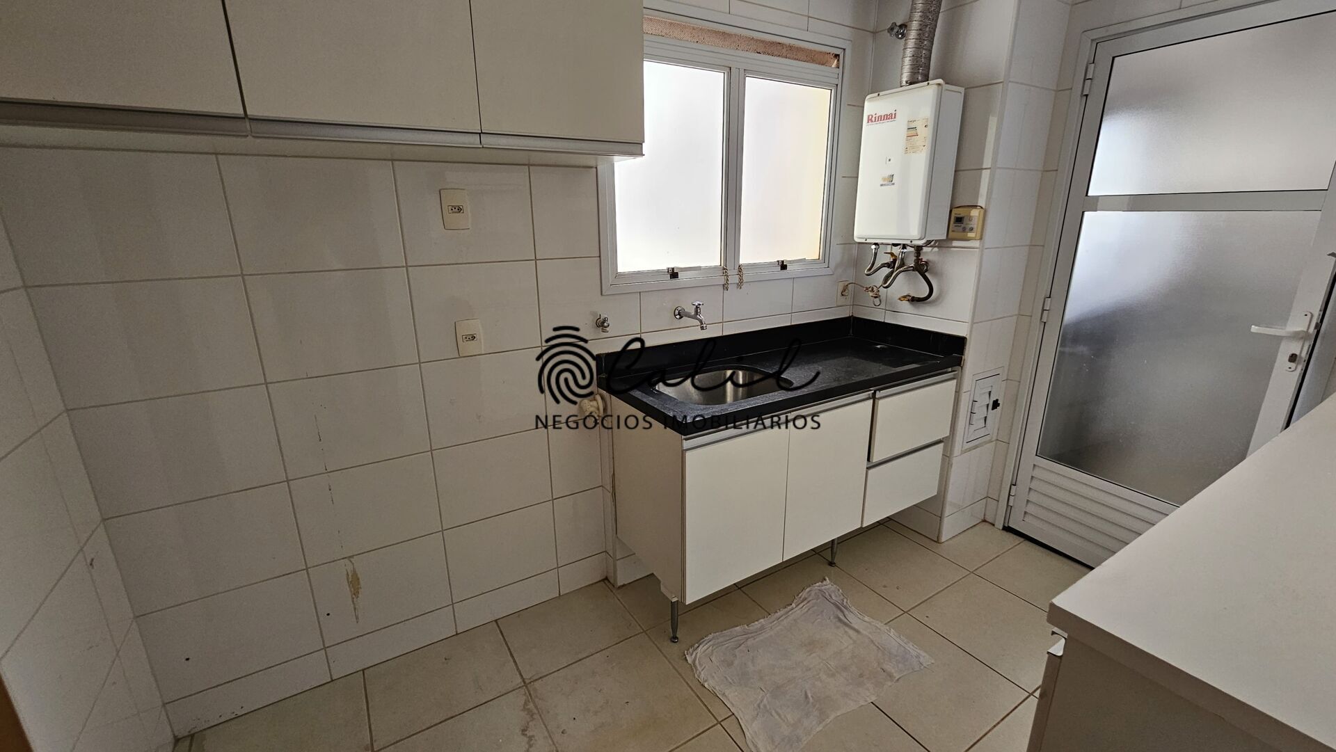 Apartamento para alugar com 3 quartos, 174m² - Foto 17