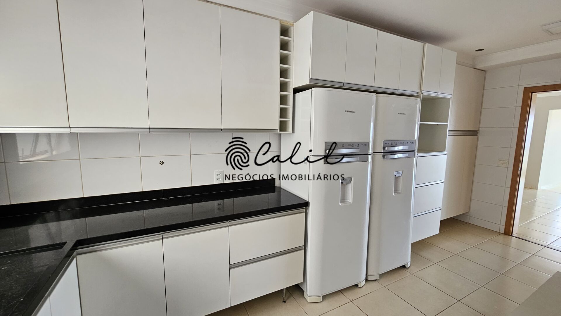 Apartamento para alugar com 3 quartos, 174m² - Foto 16
