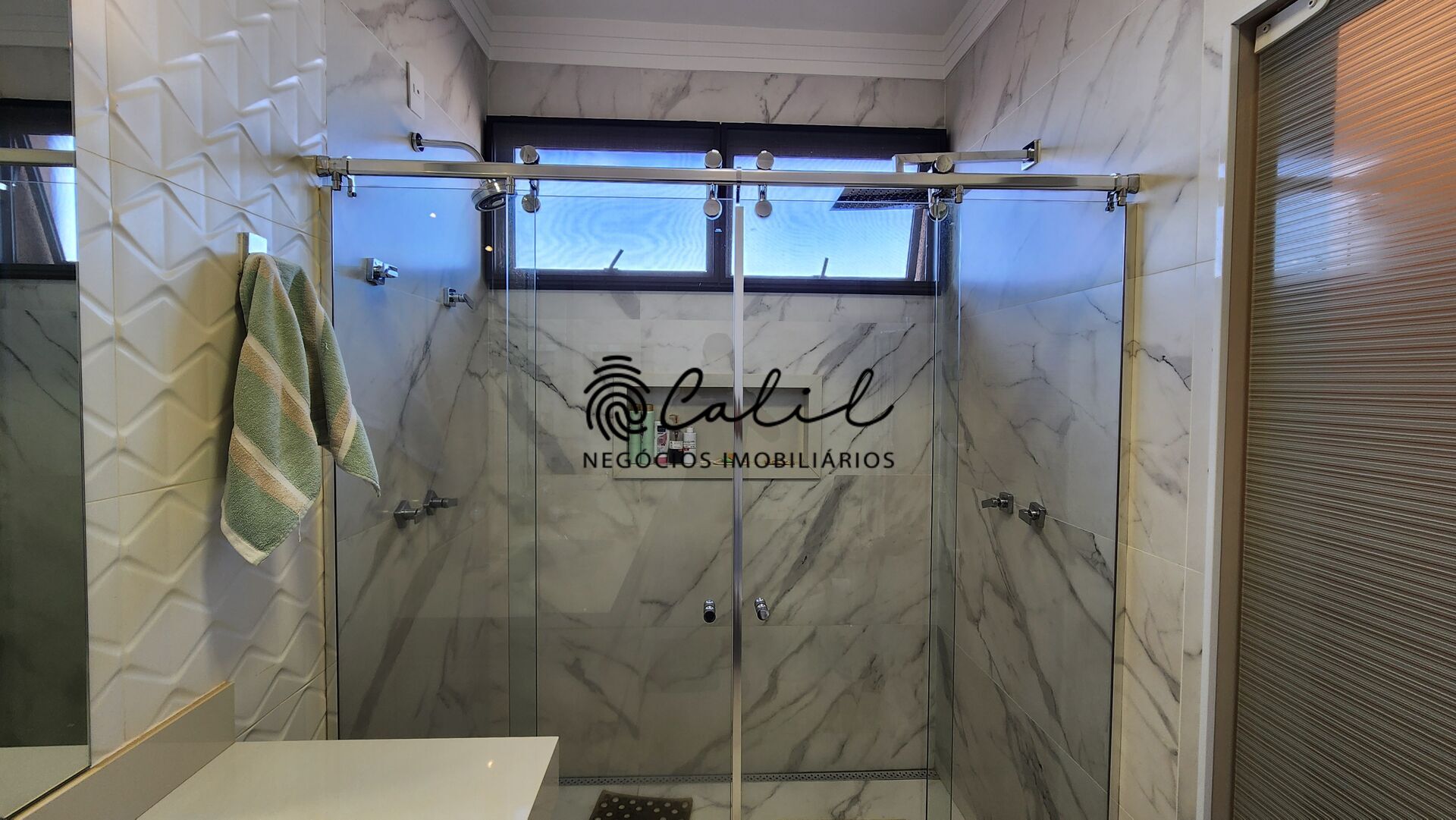 Sobrado à venda com 5 quartos, 420m² - Foto 44