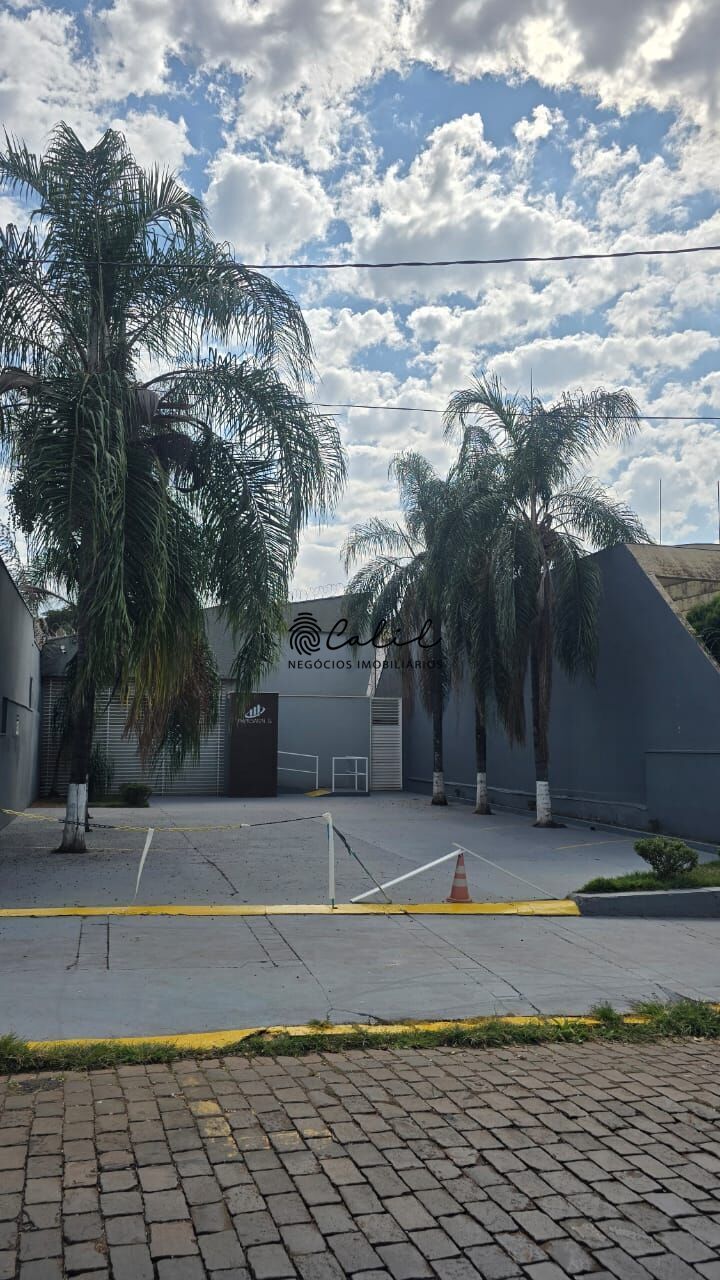 Casa para alugar com 1 quarto, 265m² - Foto 2