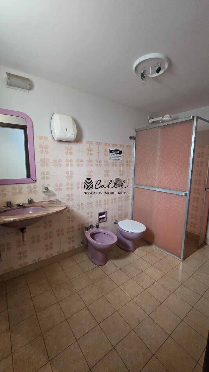 Casa para alugar com 1 quarto, 265m² - Foto 9