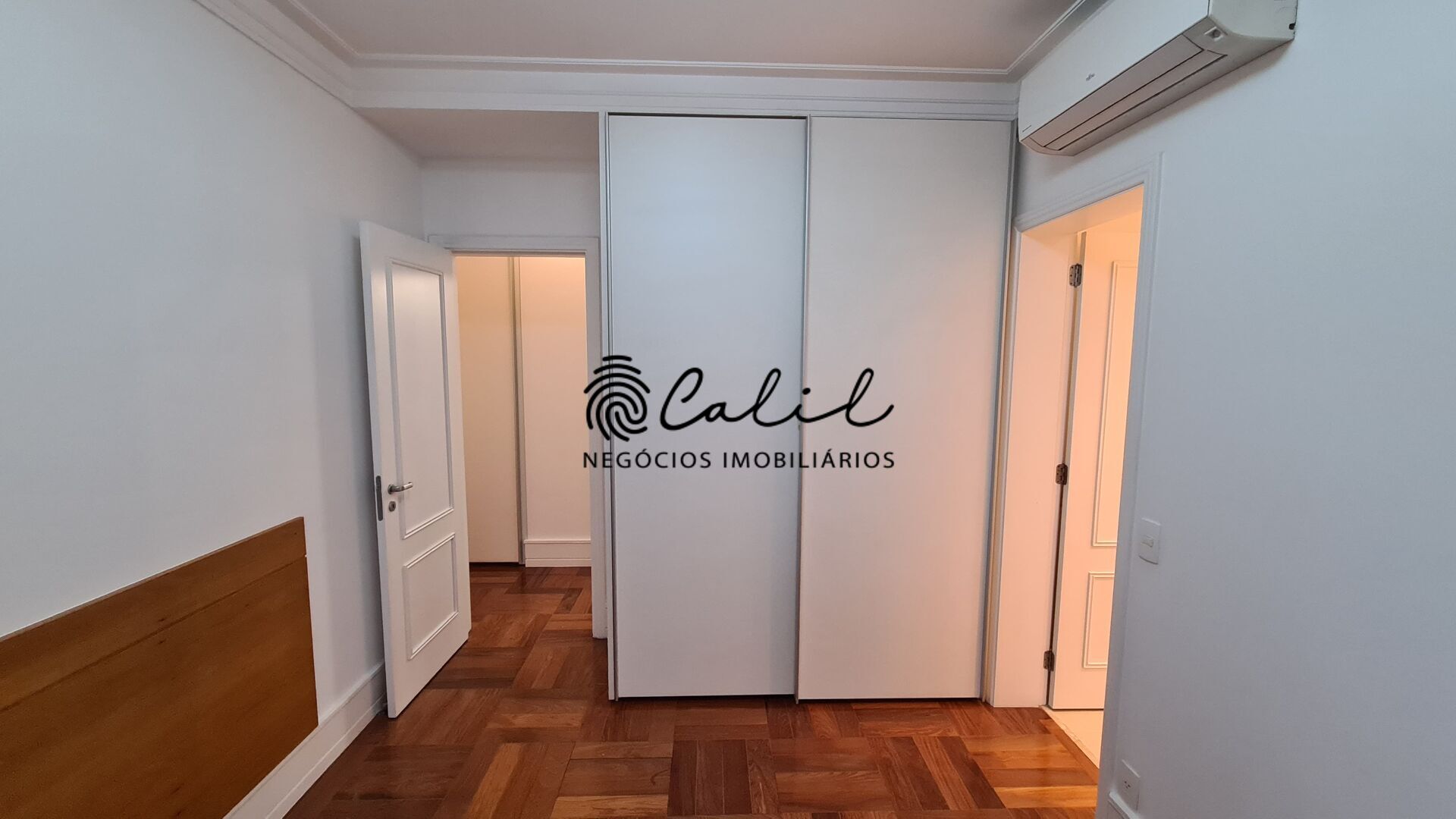 Apartamento à venda com 4 quartos, 229m² - Foto 25