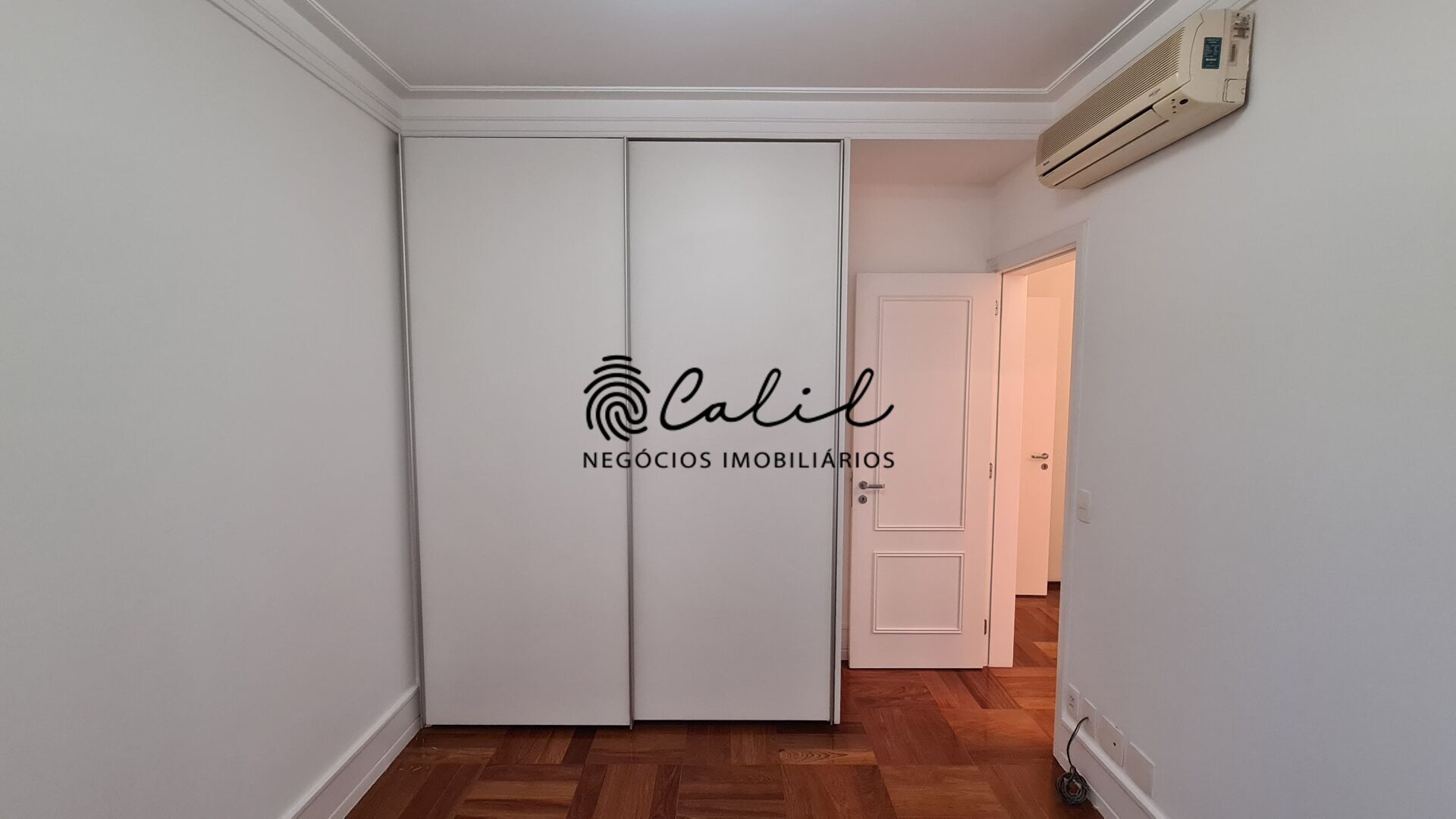 Apartamento à venda com 4 quartos, 229m² - Foto 16