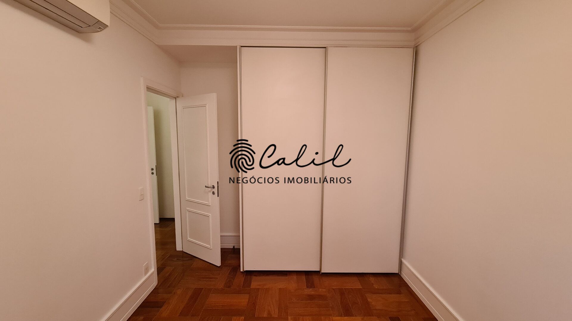 Apartamento à venda com 4 quartos, 229m² - Foto 20