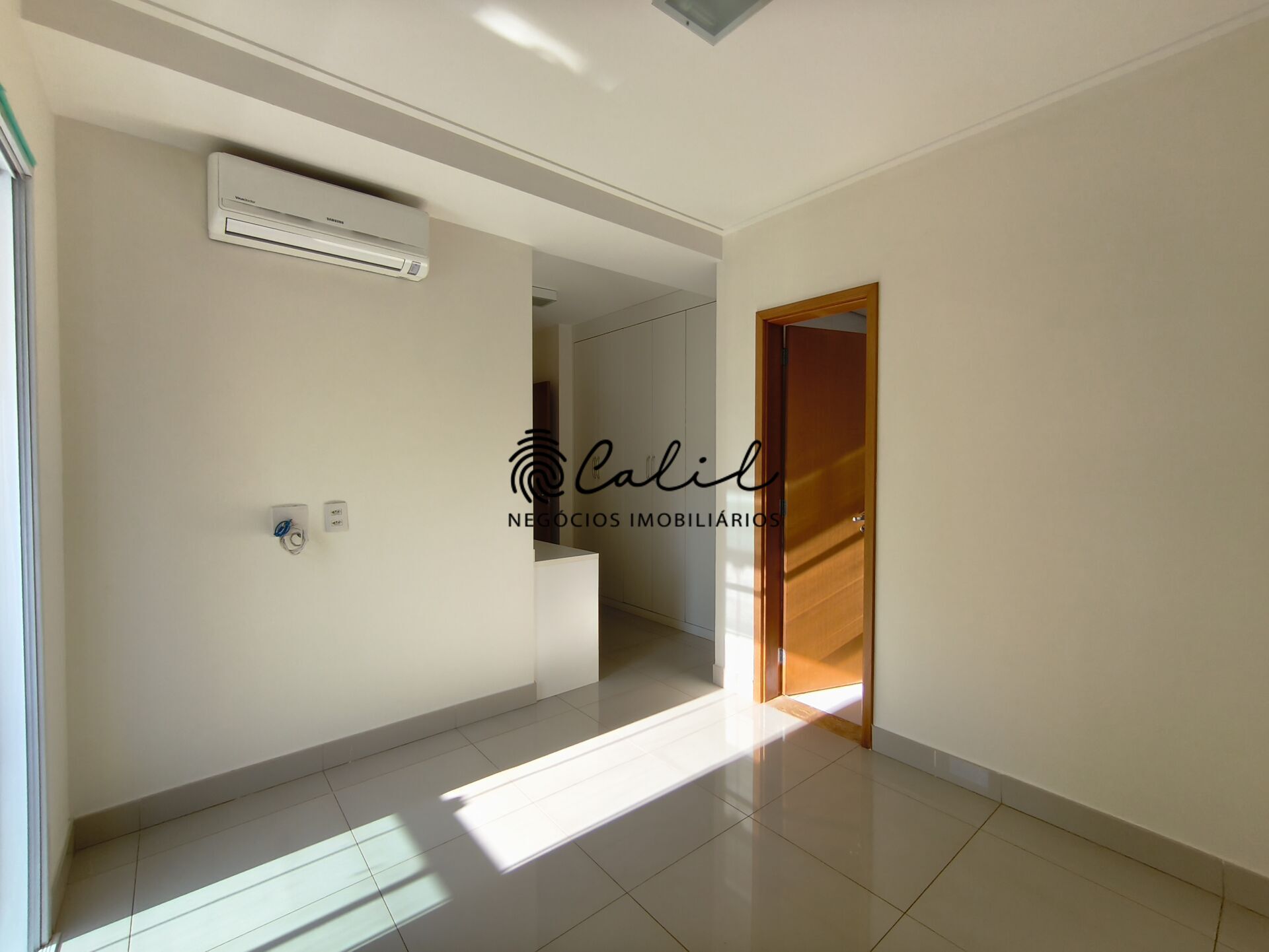 Apartamento para alugar com 3 quartos, 139m² - Foto 14