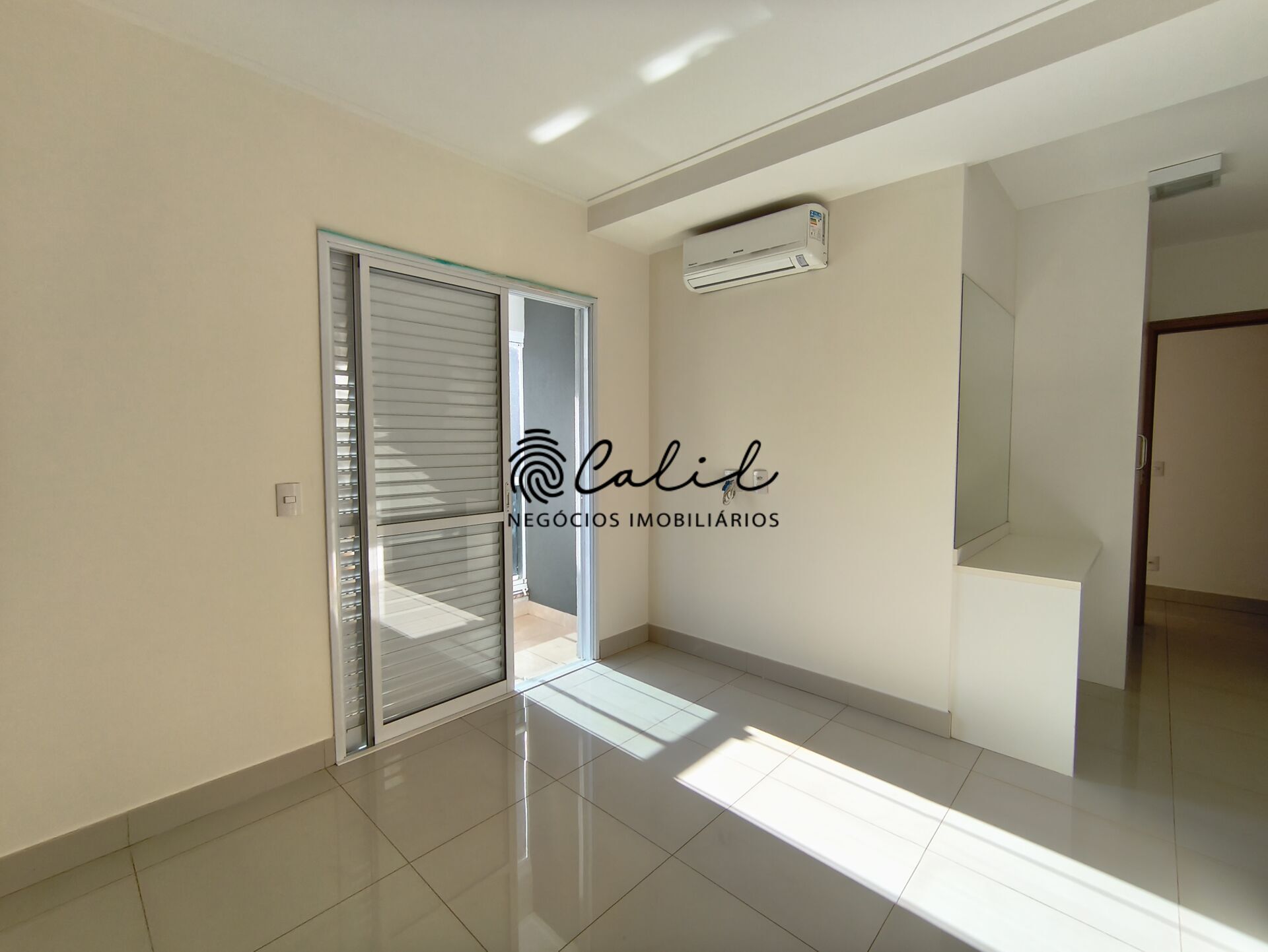Apartamento para alugar com 3 quartos, 139m² - Foto 15