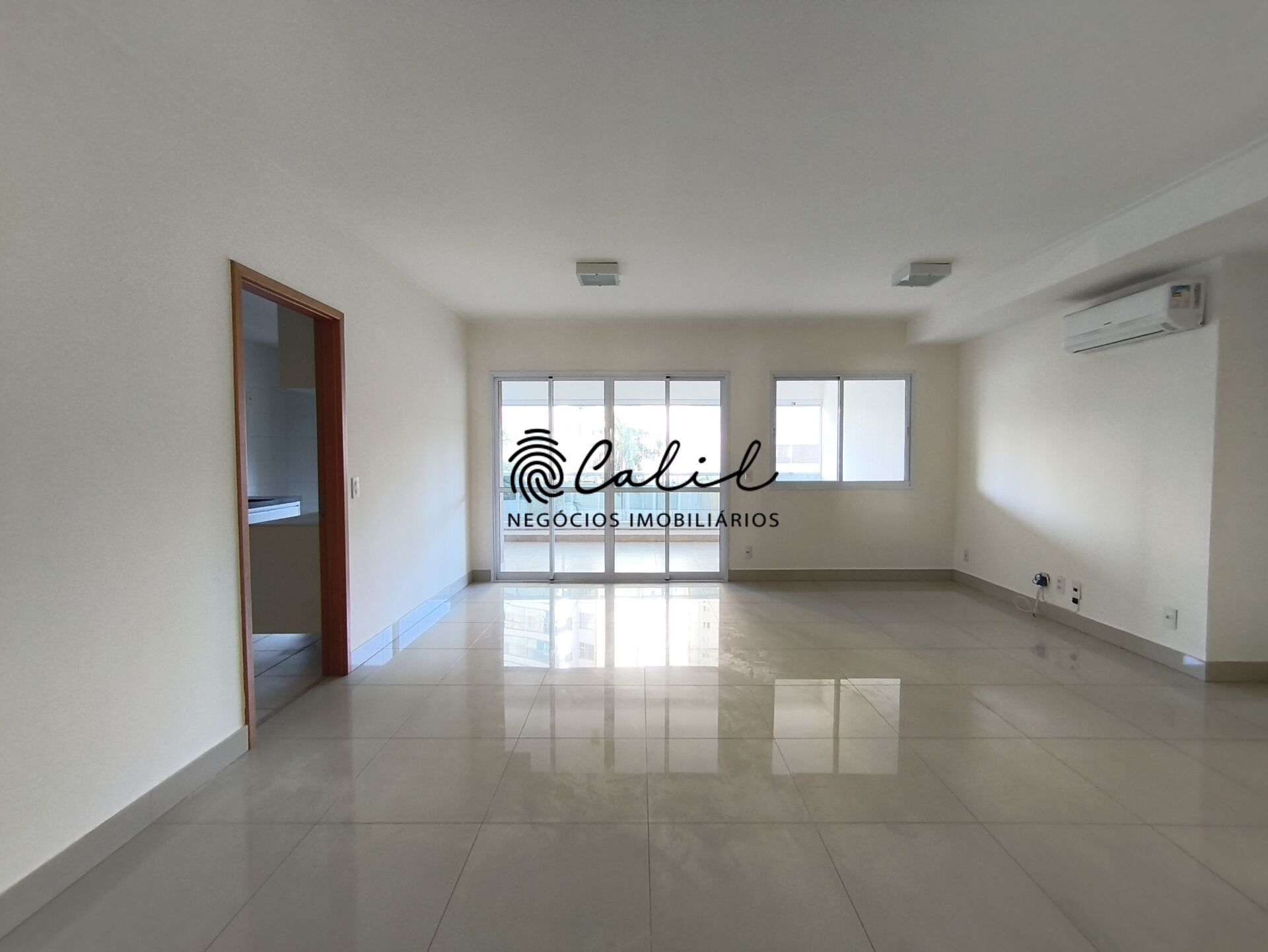 Apartamento para alugar com 3 quartos, 139m² - Foto 8