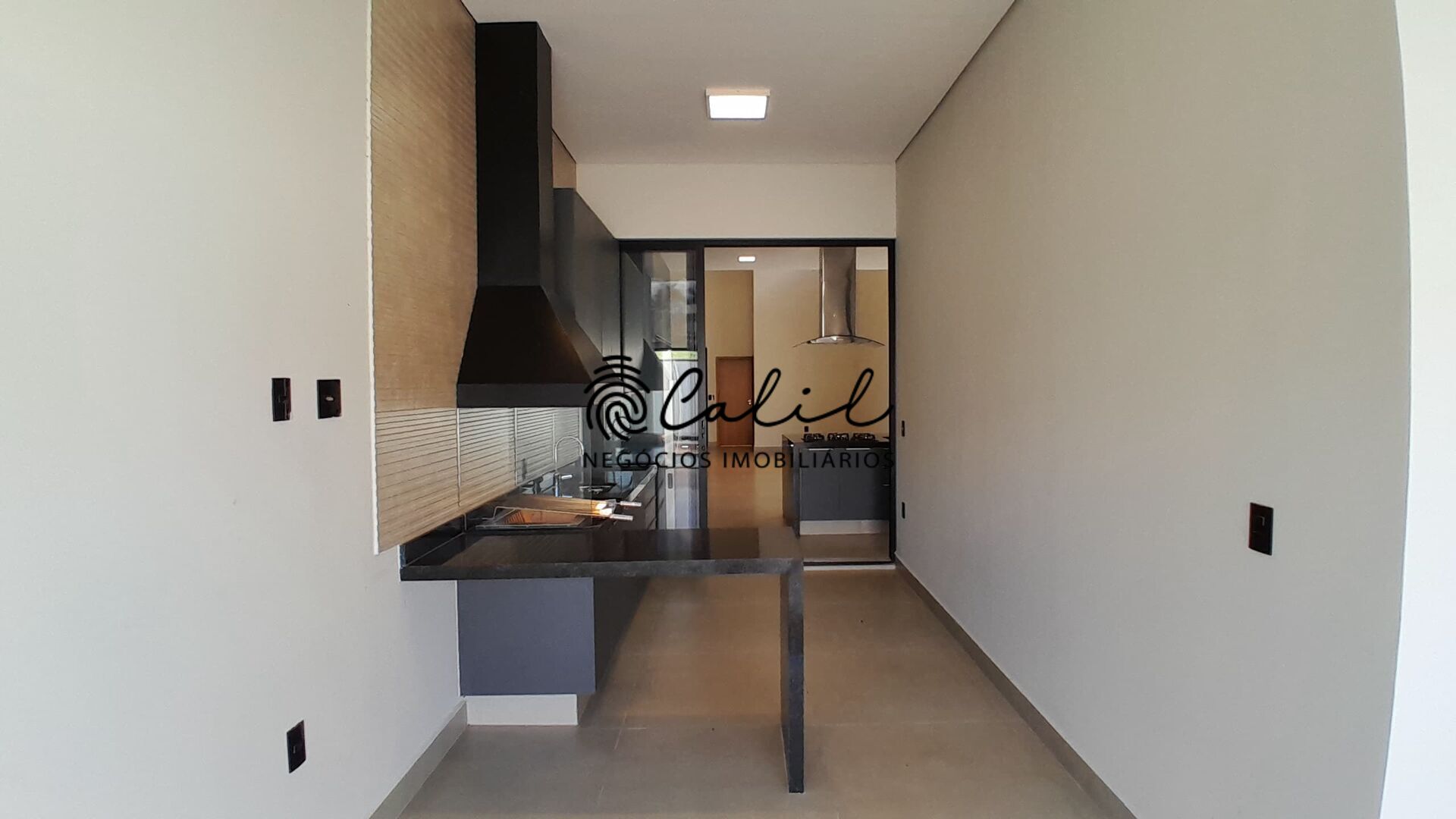 Casa de Condomínio à venda com 3 quartos, 225m² - Foto 32