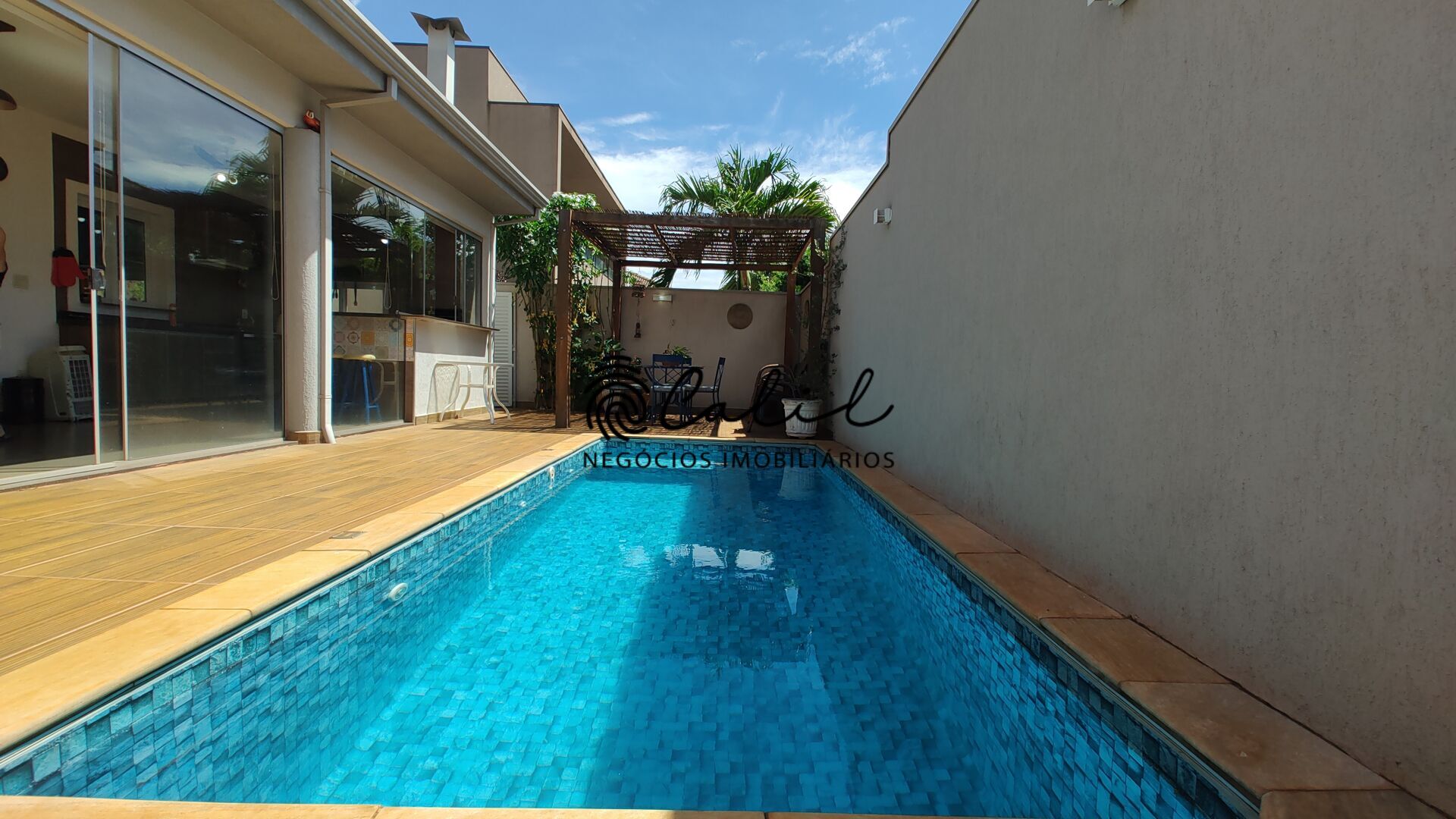 Casa, 3 quartos, 257 m² - Foto 15